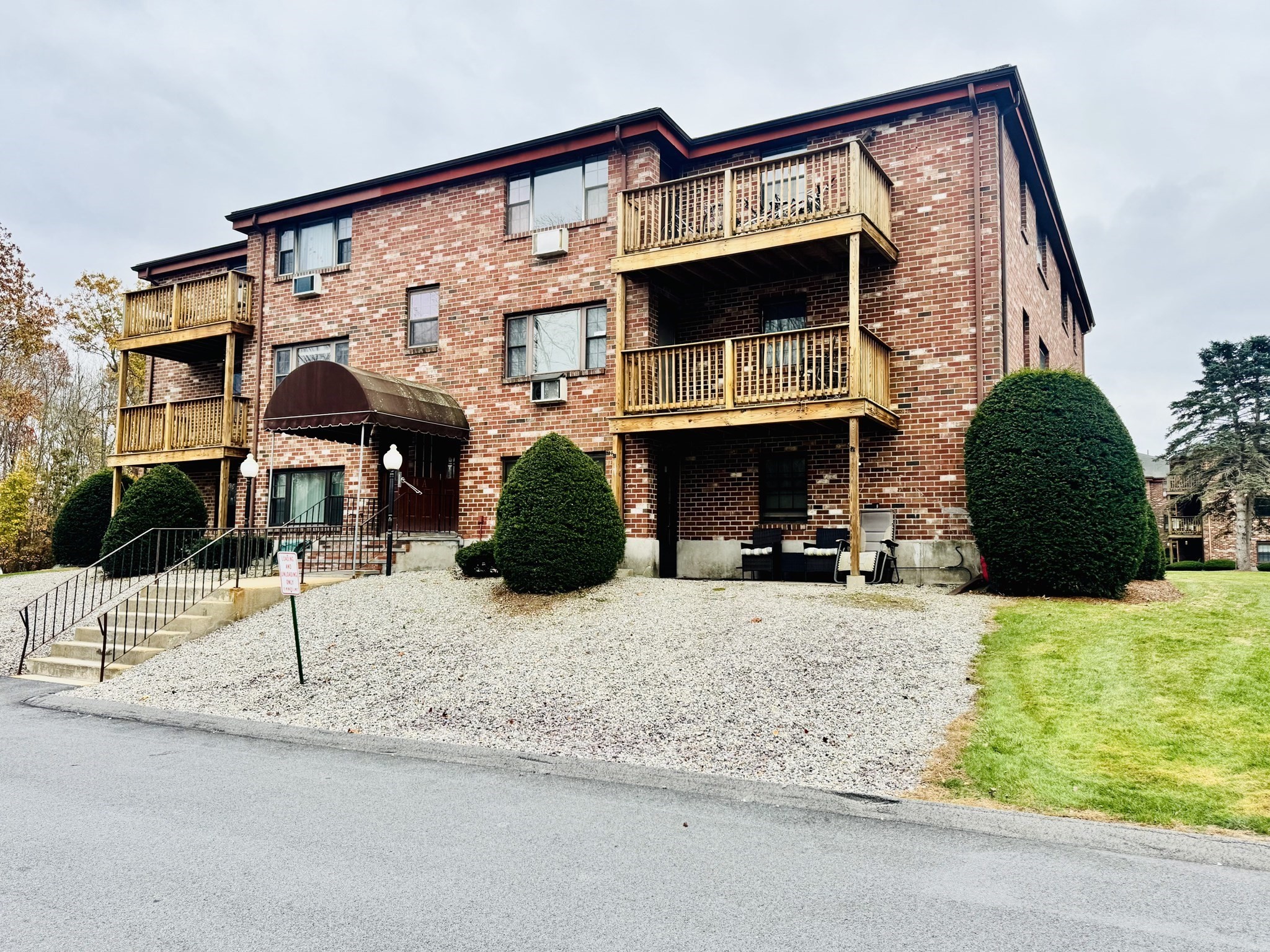 14 Mayberry Dr Unit 10, Westborough, MA 01581