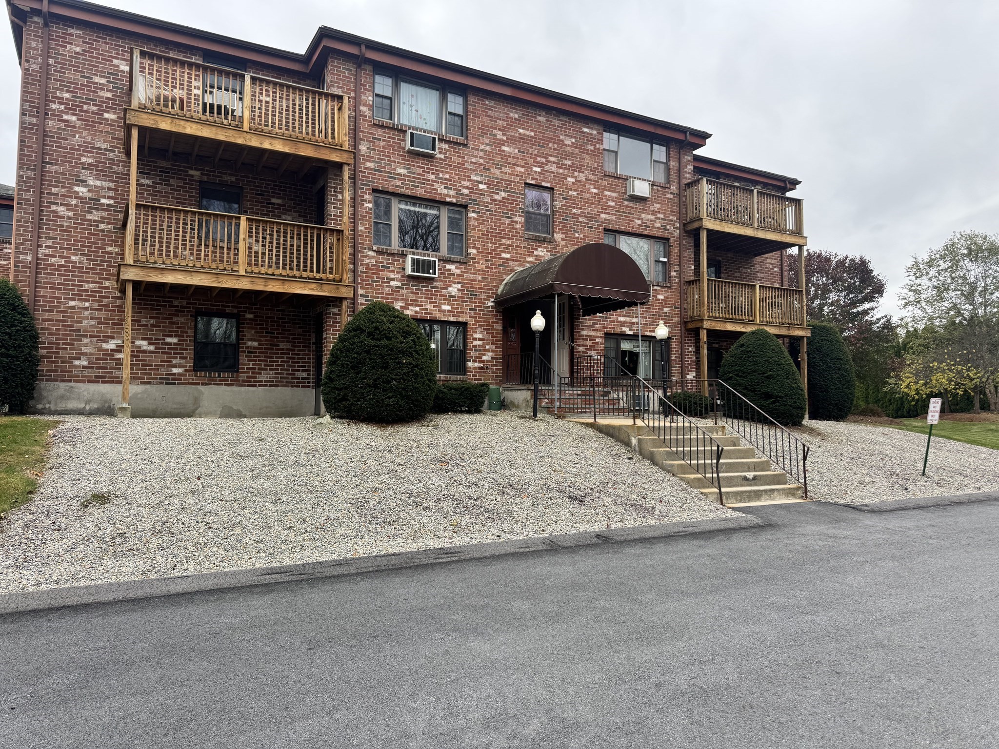 14 Mayberry Dr Unit 10, Westborough, MA 01581 - Image 2