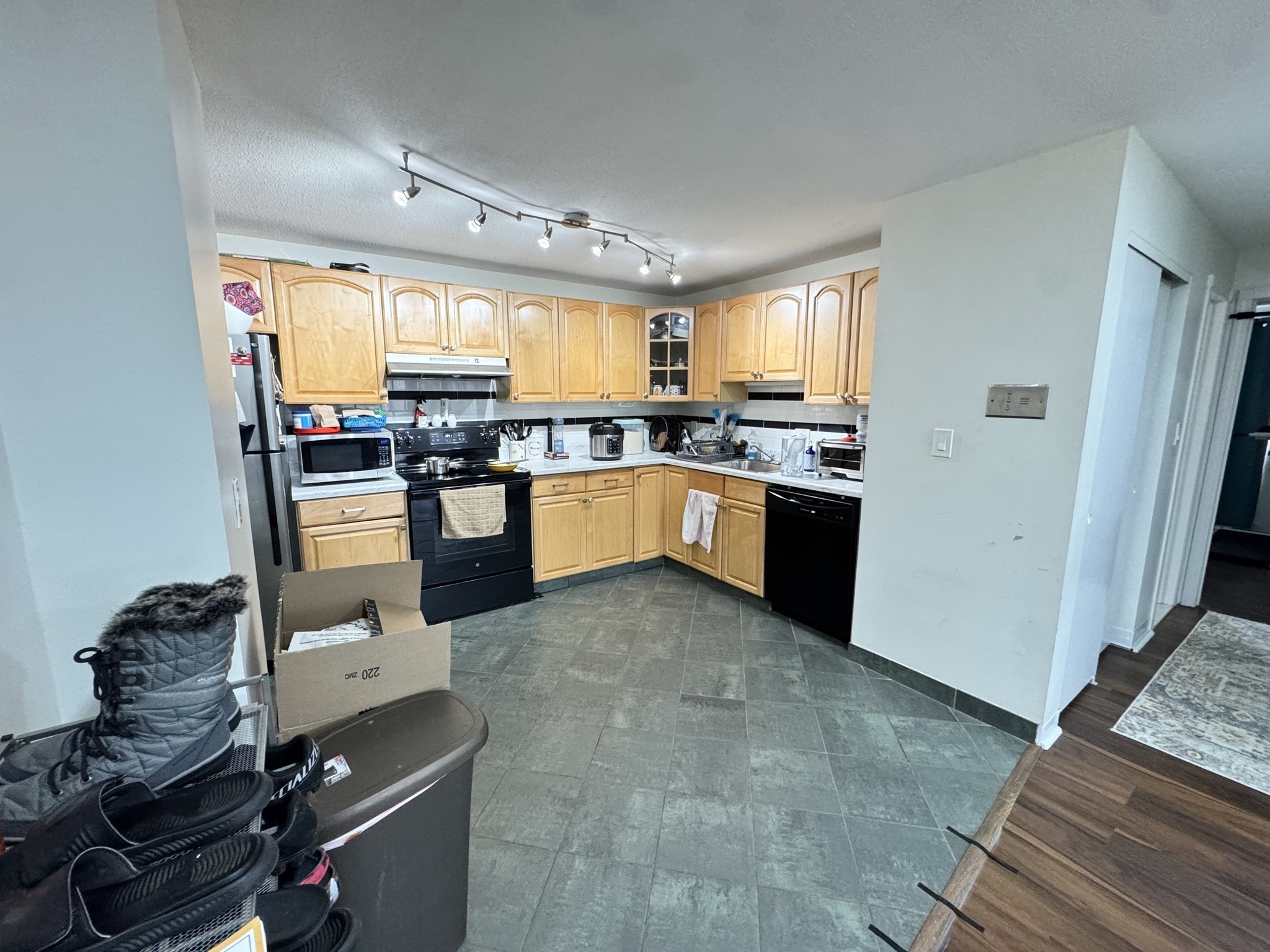 14 Mayberry Dr Unit 10, Westborough, MA 01581 - Image 7