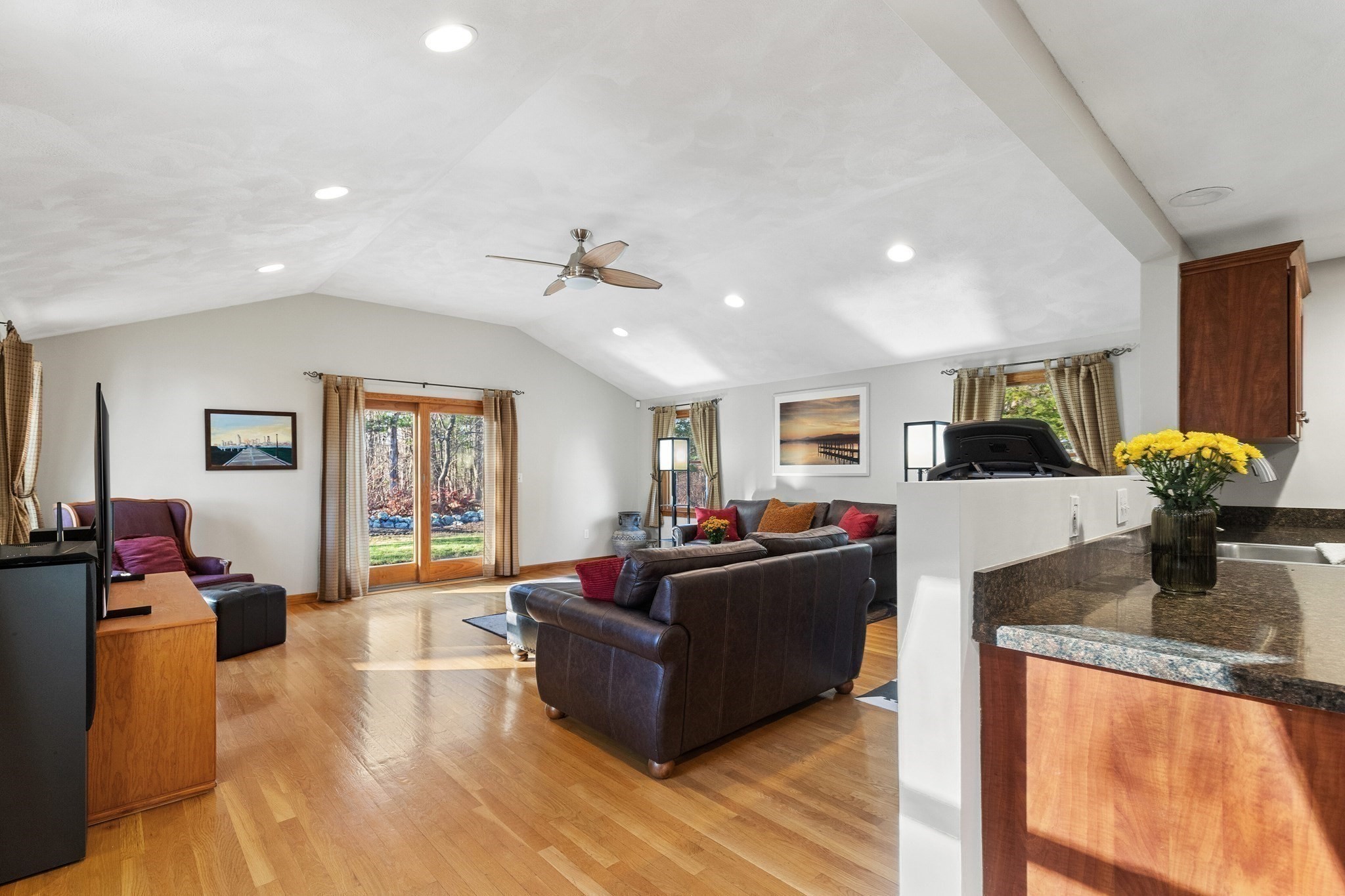 62 Catherine Drive, Peabody, MA 01960 - Image 2