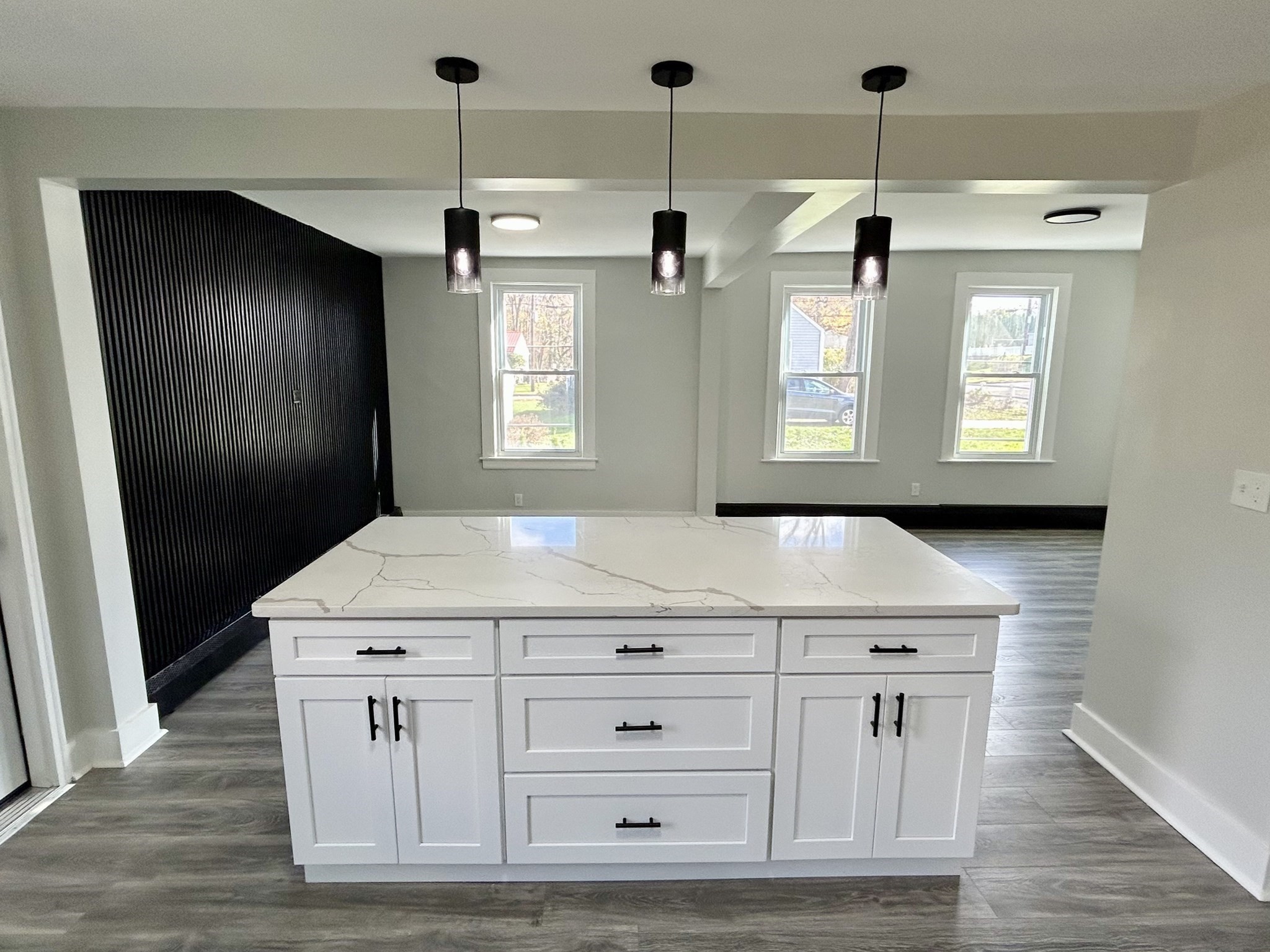 16 North St, West Springfield, MA 01089 - Image 2