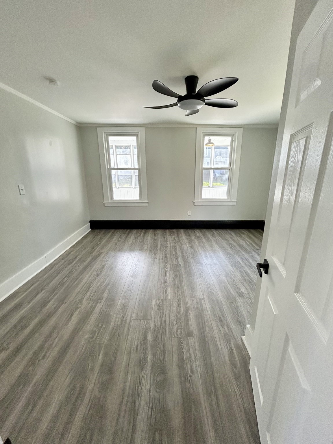 16 North St, West Springfield, MA 01089 - Image 11