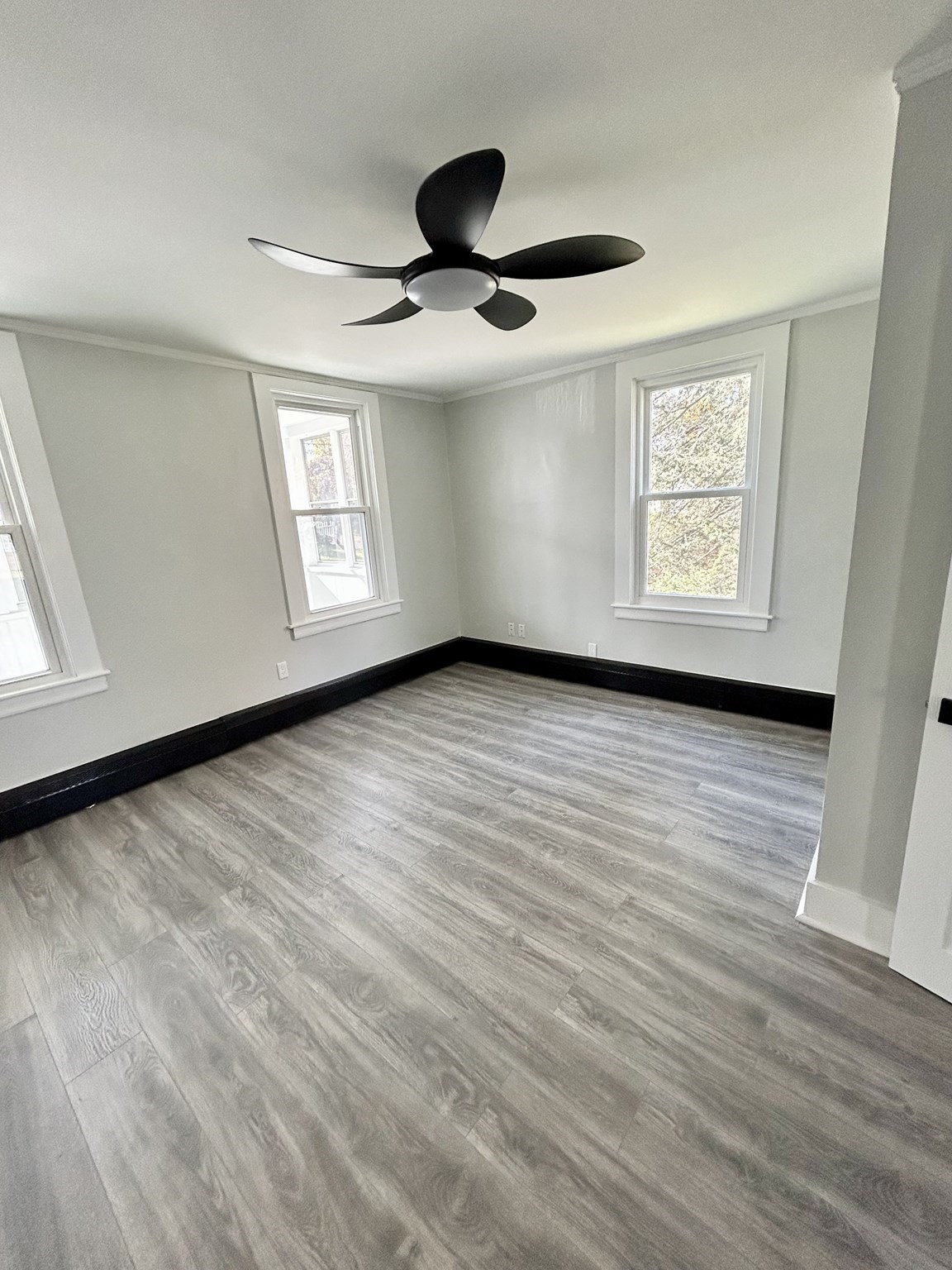 16 North St, West Springfield, MA 01089 - Image 12