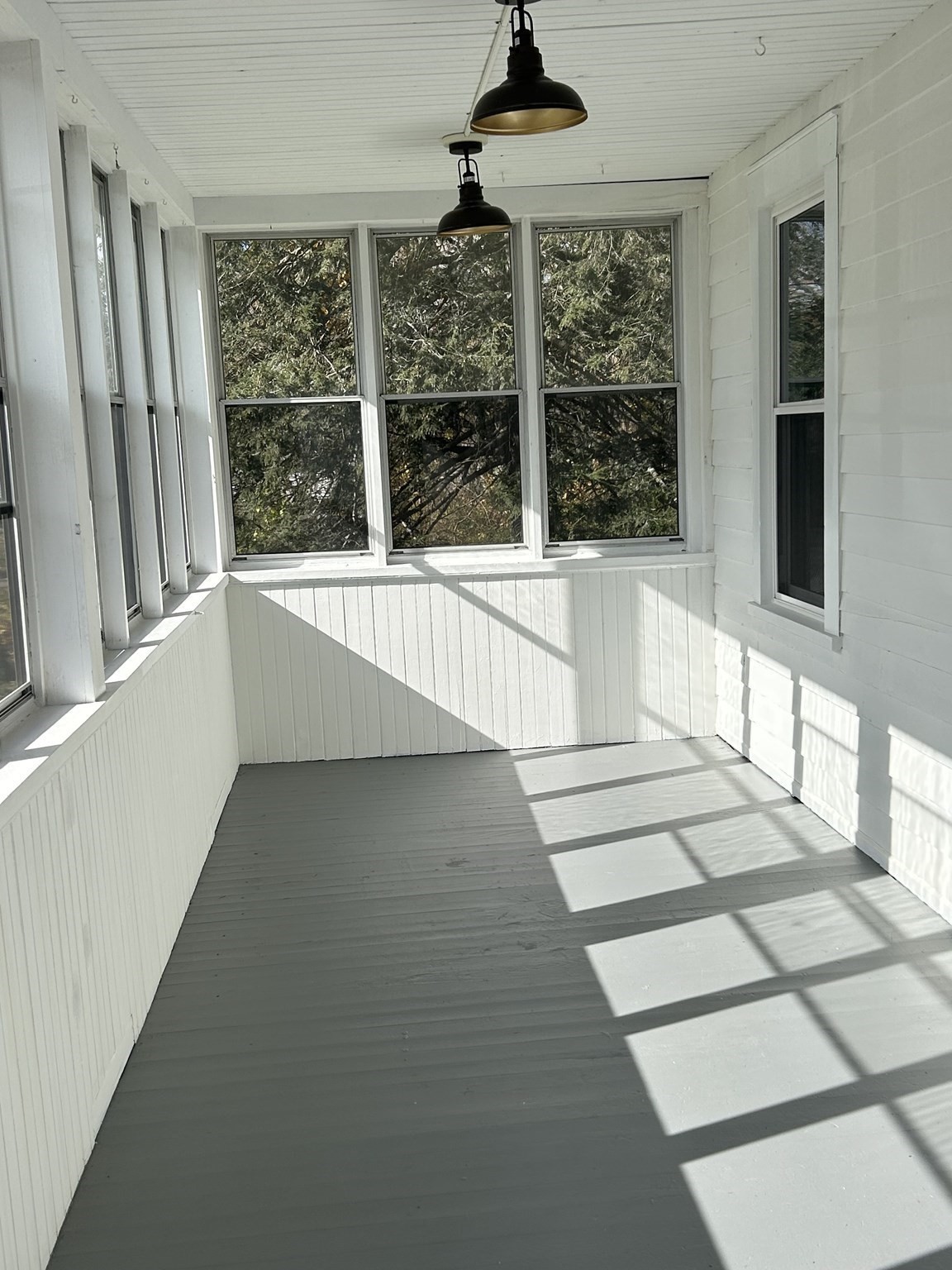 16 North St, West Springfield, MA 01089 - Image 4