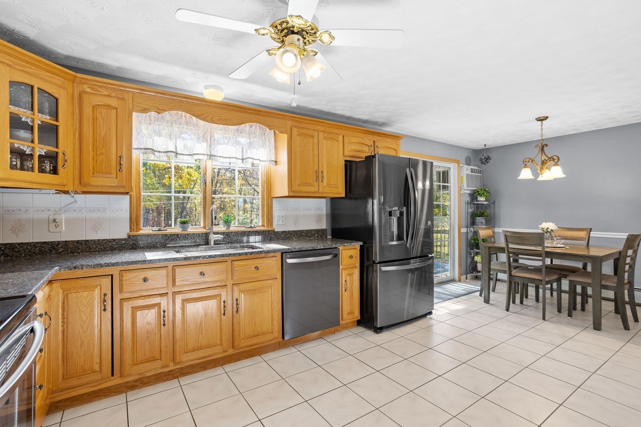 128 West St, Methuen, MA 01844 - Image 23