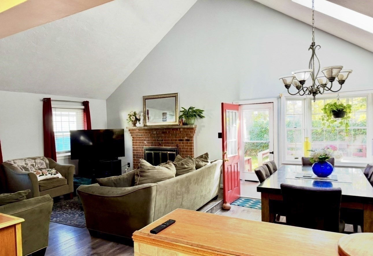 9 Oakwood Ave, Saugus, MA 01906 - Image 9