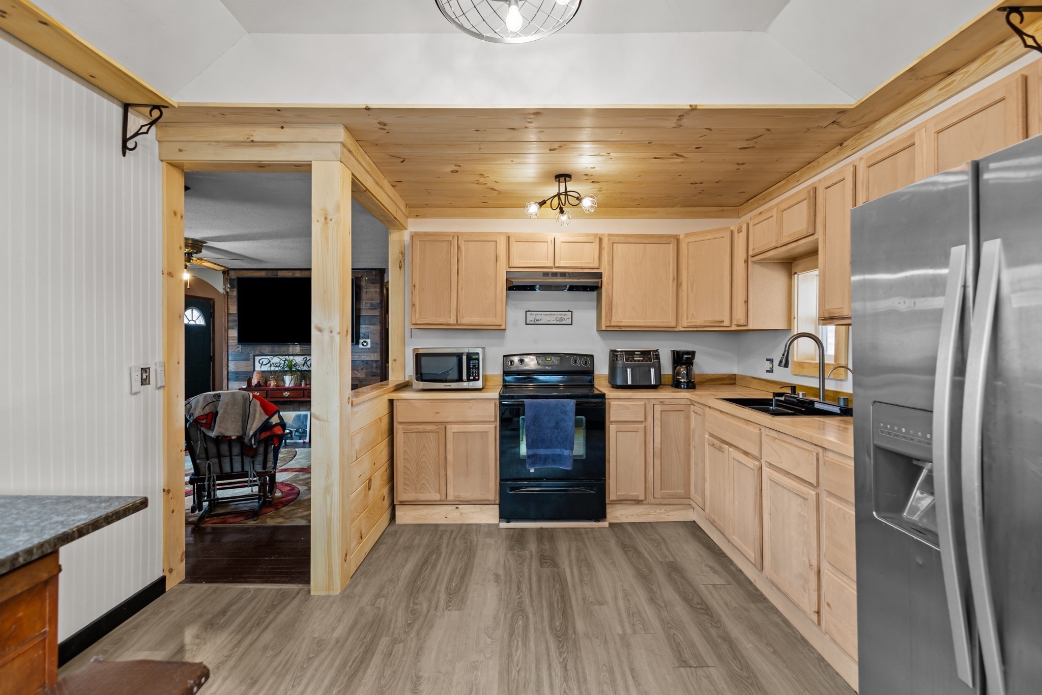 36 N Main St, Webster, MA 01570 - Image 4