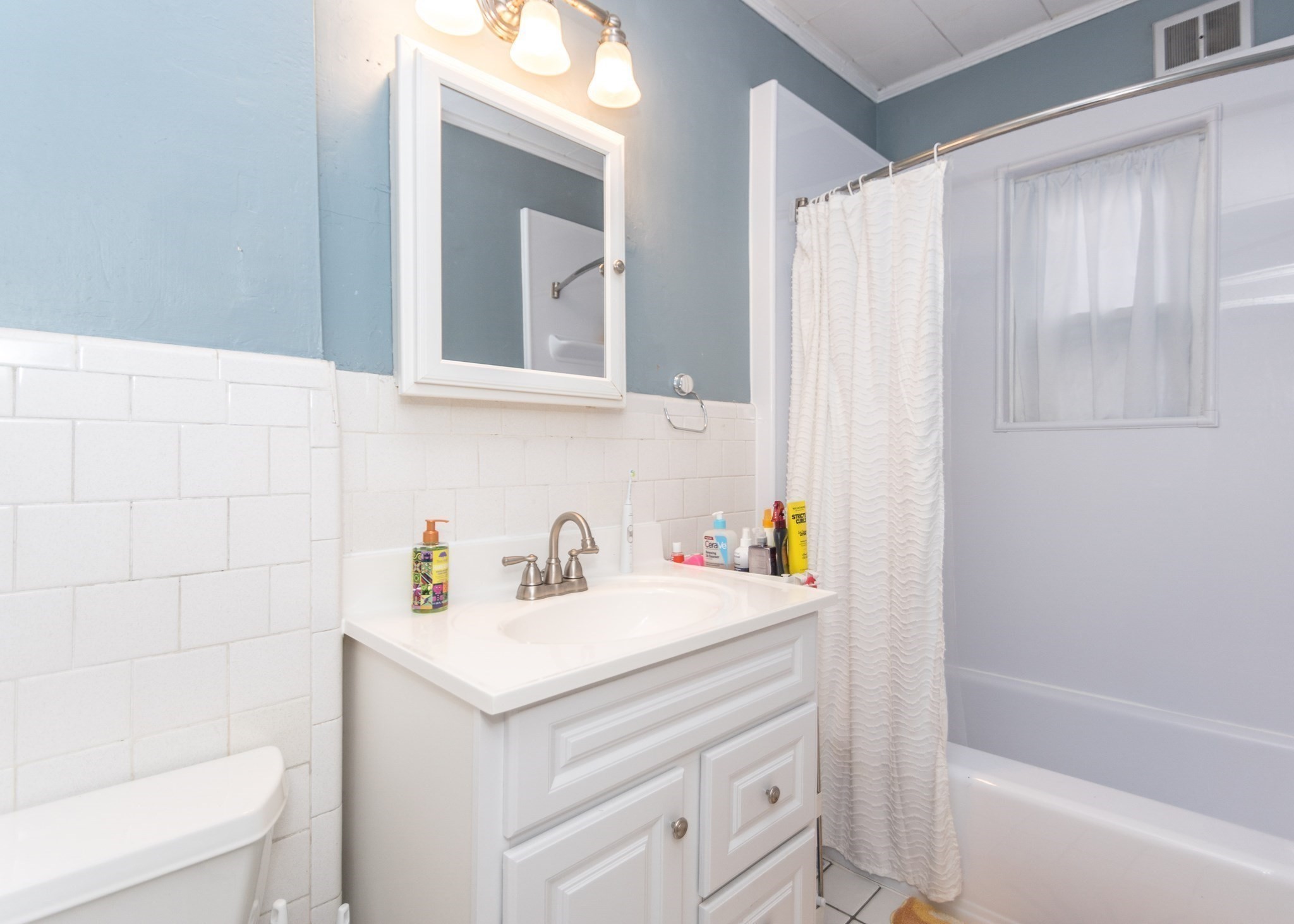 22 Bigelow St, Brighton, Boston, MA 02135 - Image 37