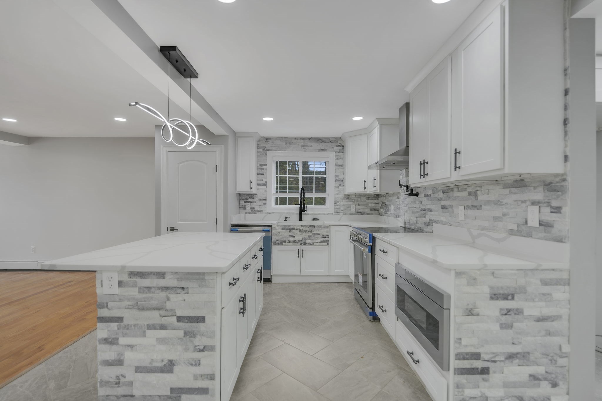 128 Old Bedford Rd, Westport, MA 02790 - Image 11