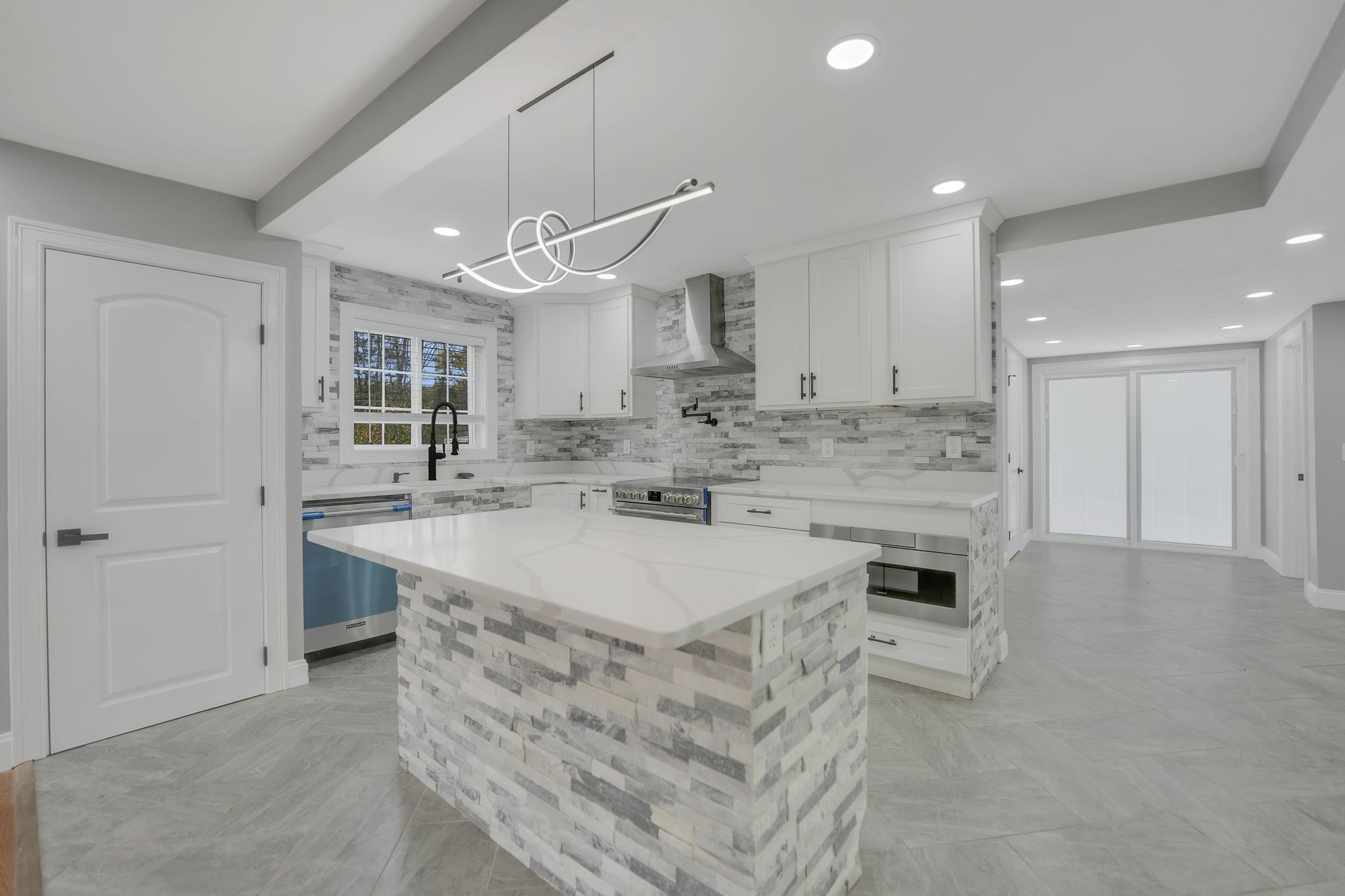 128 Old Bedford Rd, Westport, MA 02790 - Image 9