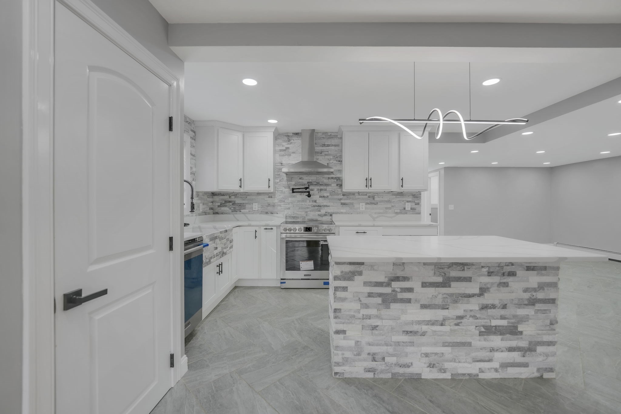 128 Old Bedford Rd, Westport, MA 02790 - Image 10