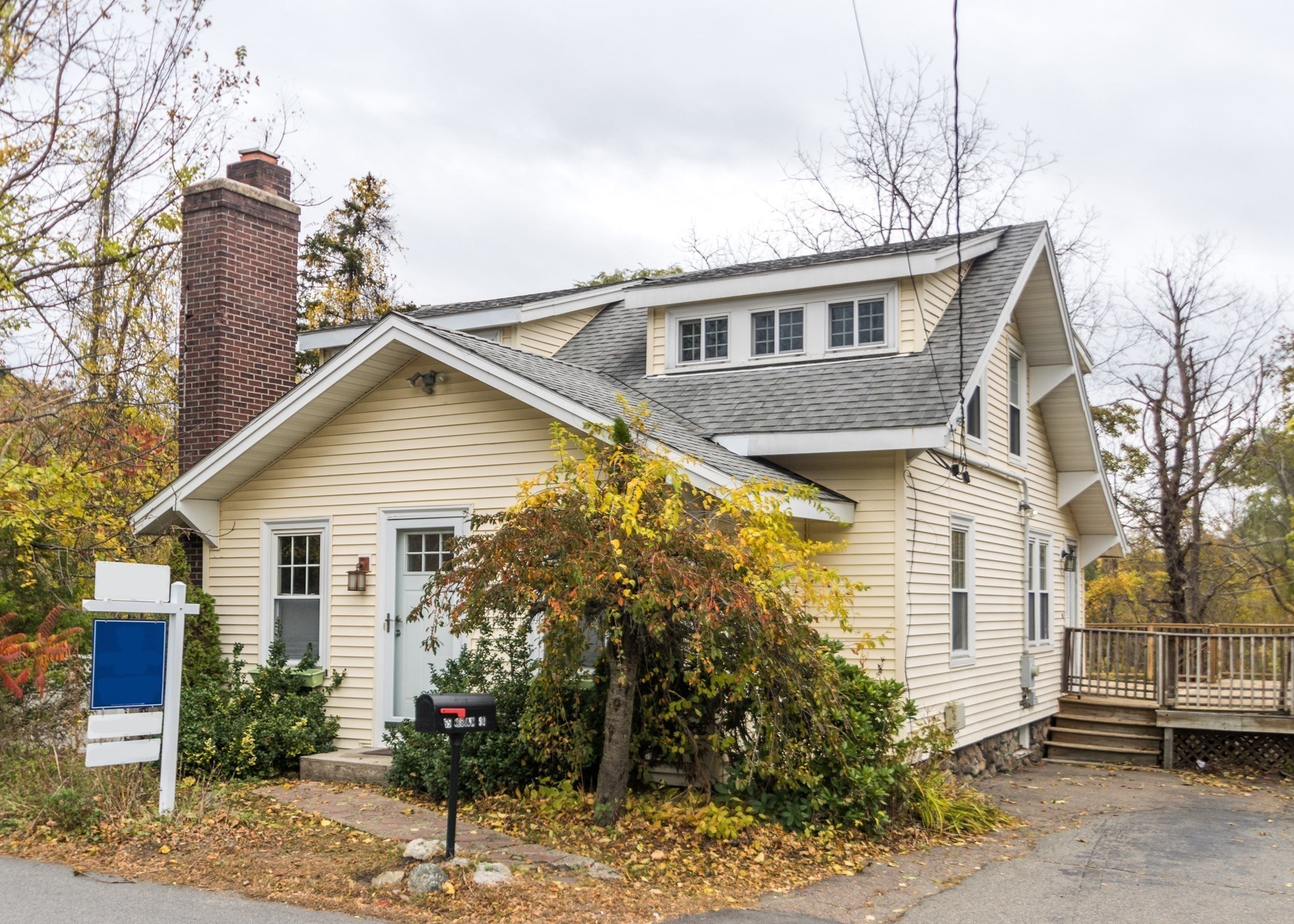 65 Woburn Street, Waltham, MA 02452