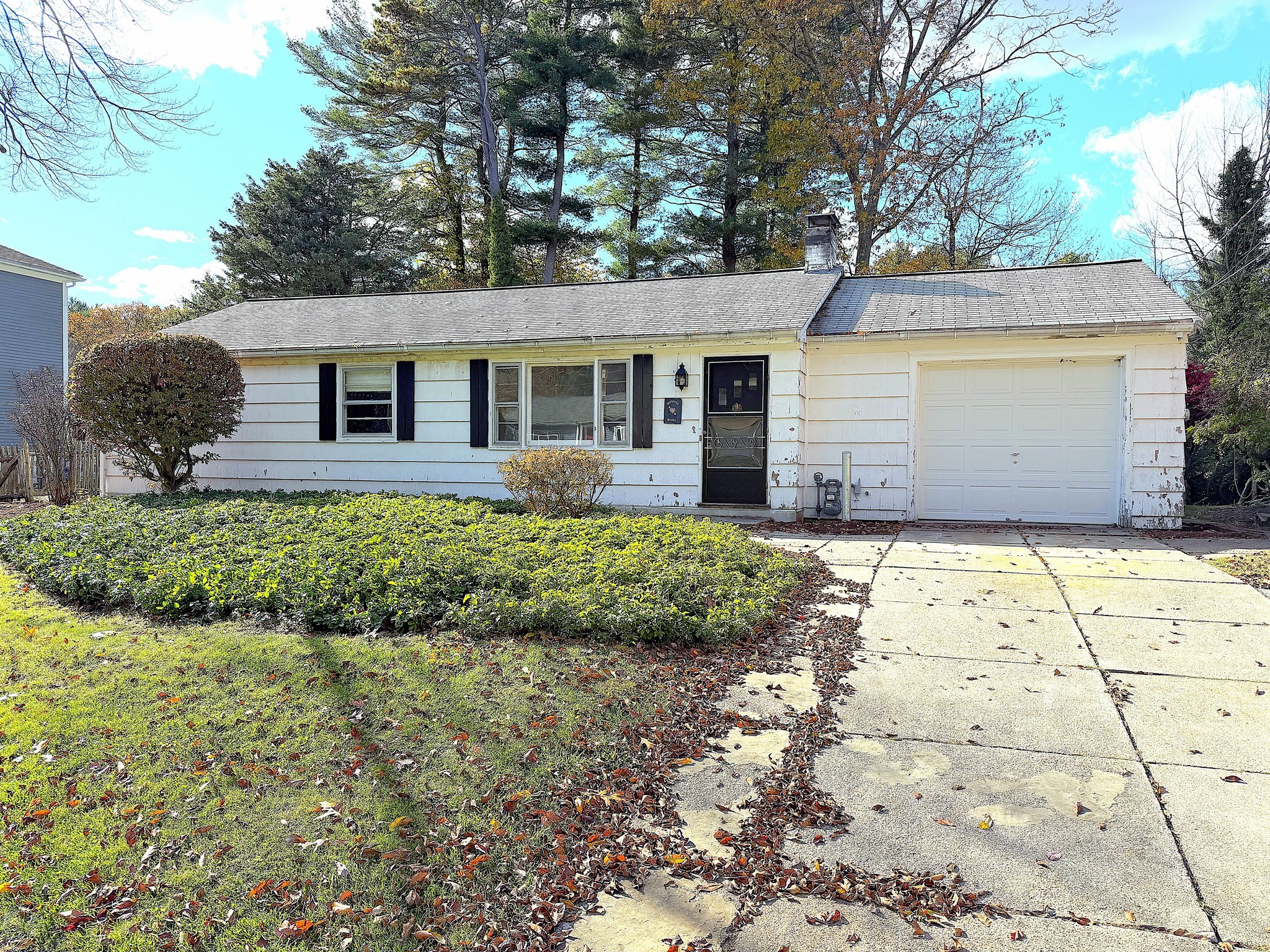 43 Chandler Ave, Walpole, MA 02081