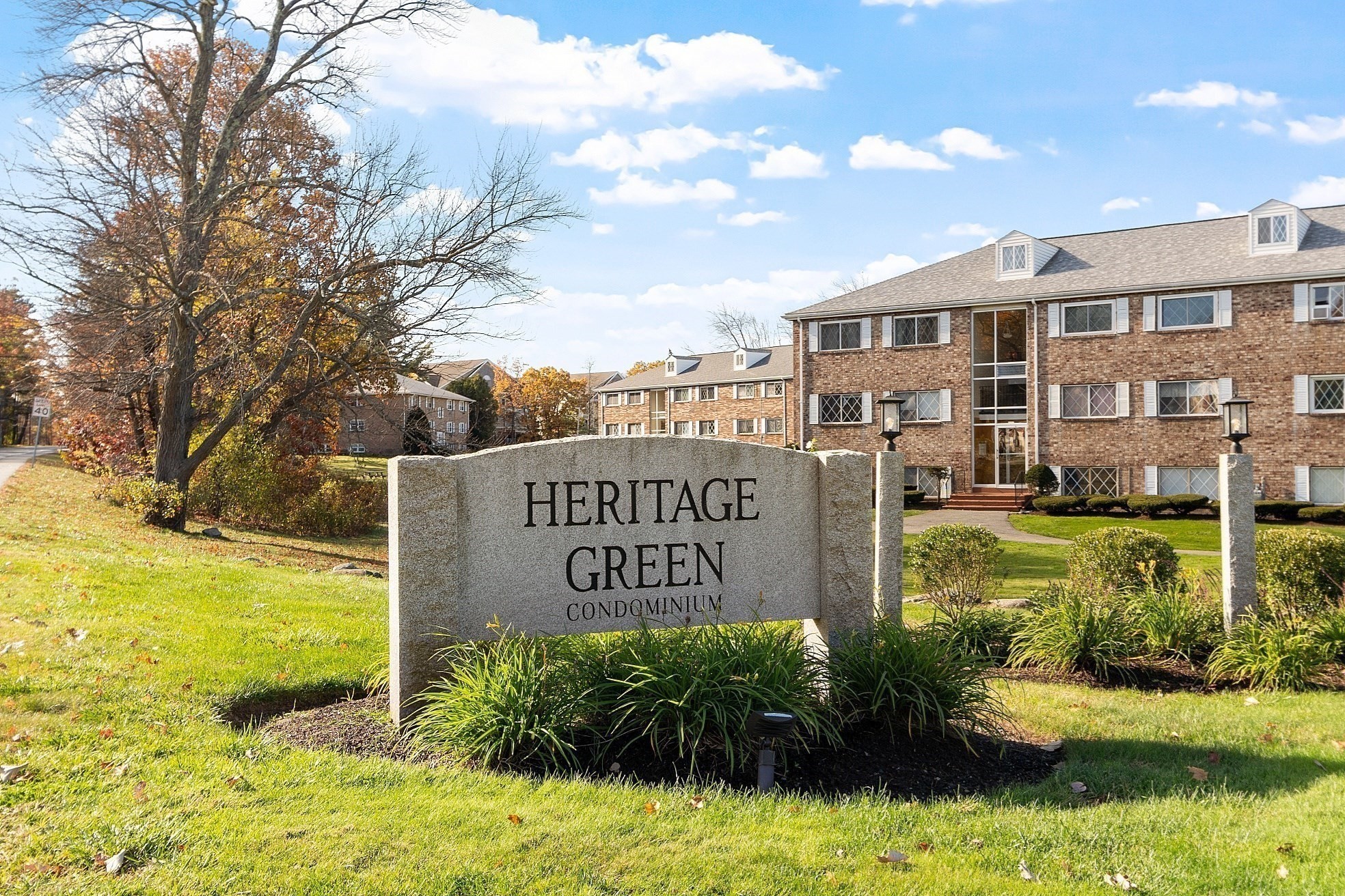 23 Fernview Ave Unit 1, North Andover, MA 01845 - Image 2