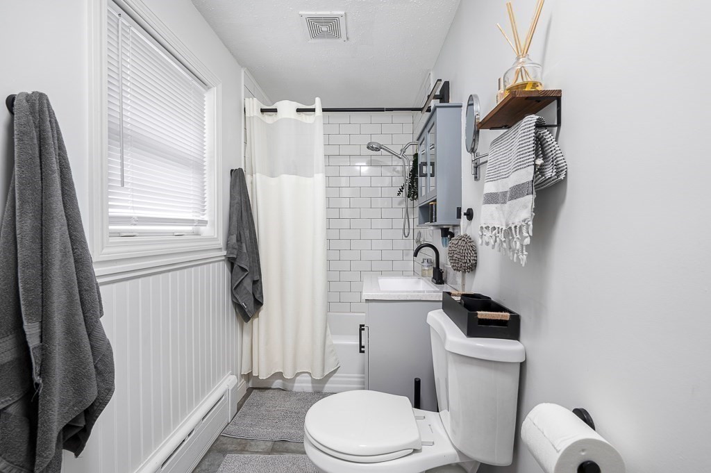 375 Rollstone St, Fitchburg, MA 01420 - Image 13