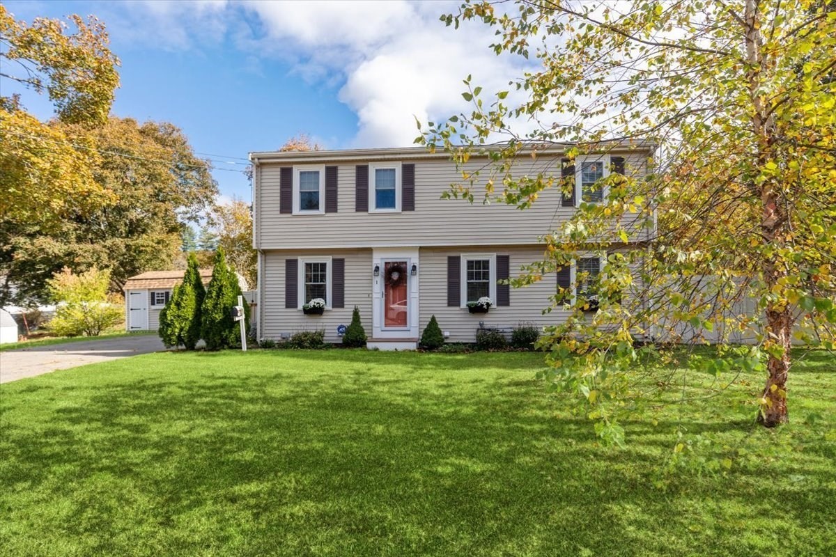 1 Hemlock Road, Hingham, MA 02043