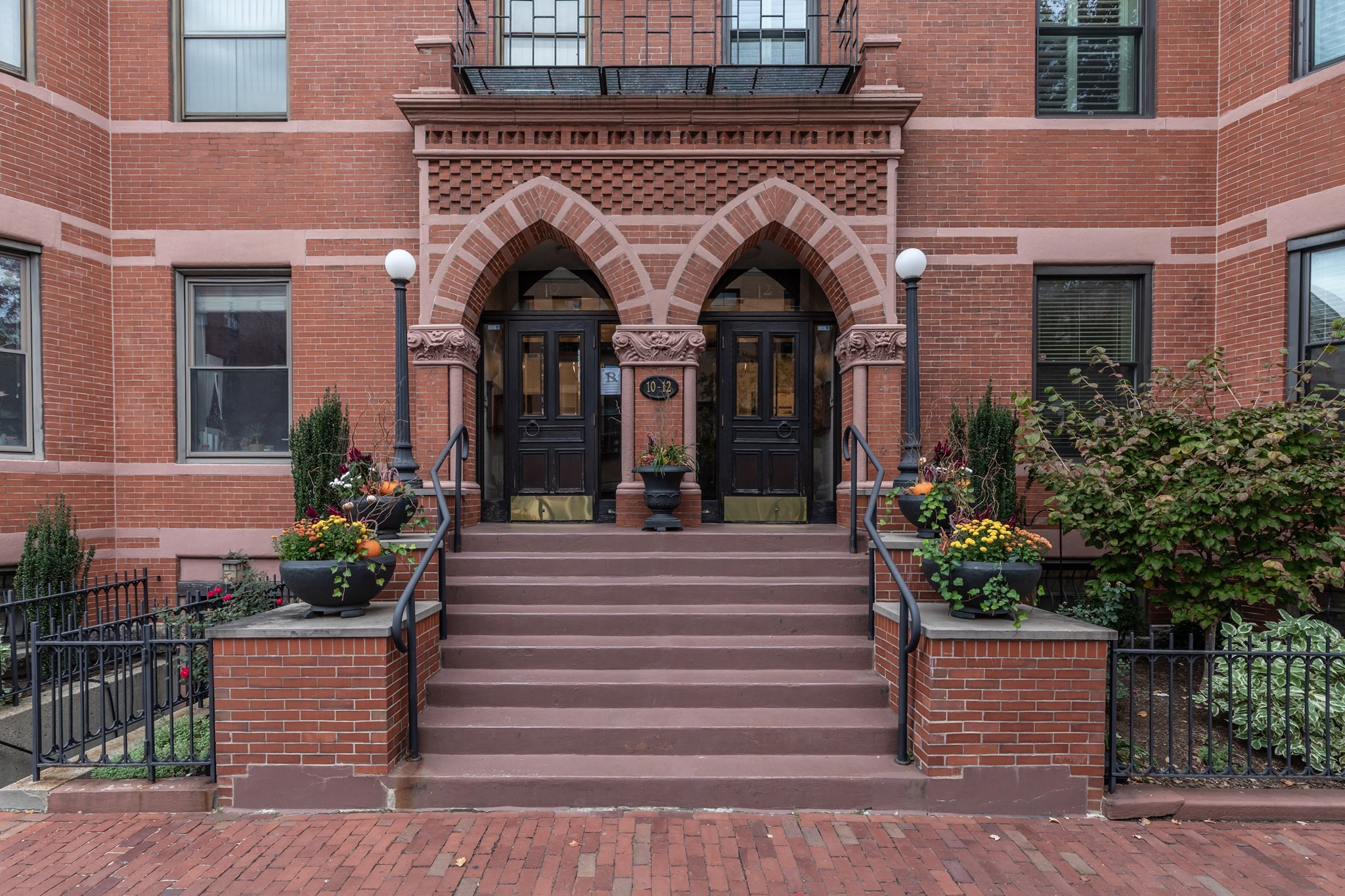 10 Cumberland Street Unit 10-4, Back Bay, Boston, MA 02115