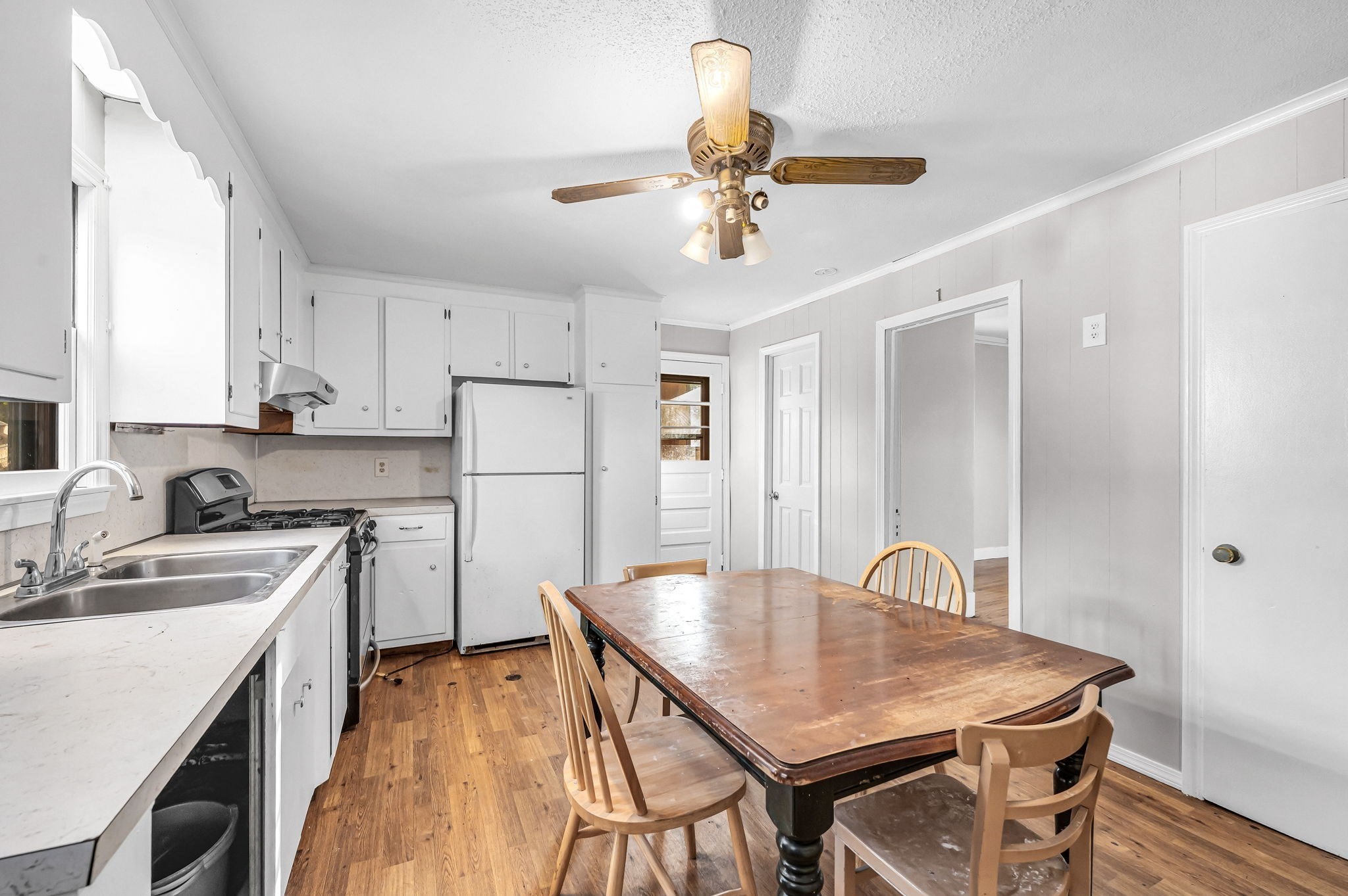 29 Wareham St, Springfield, MA 01108 - Image 13