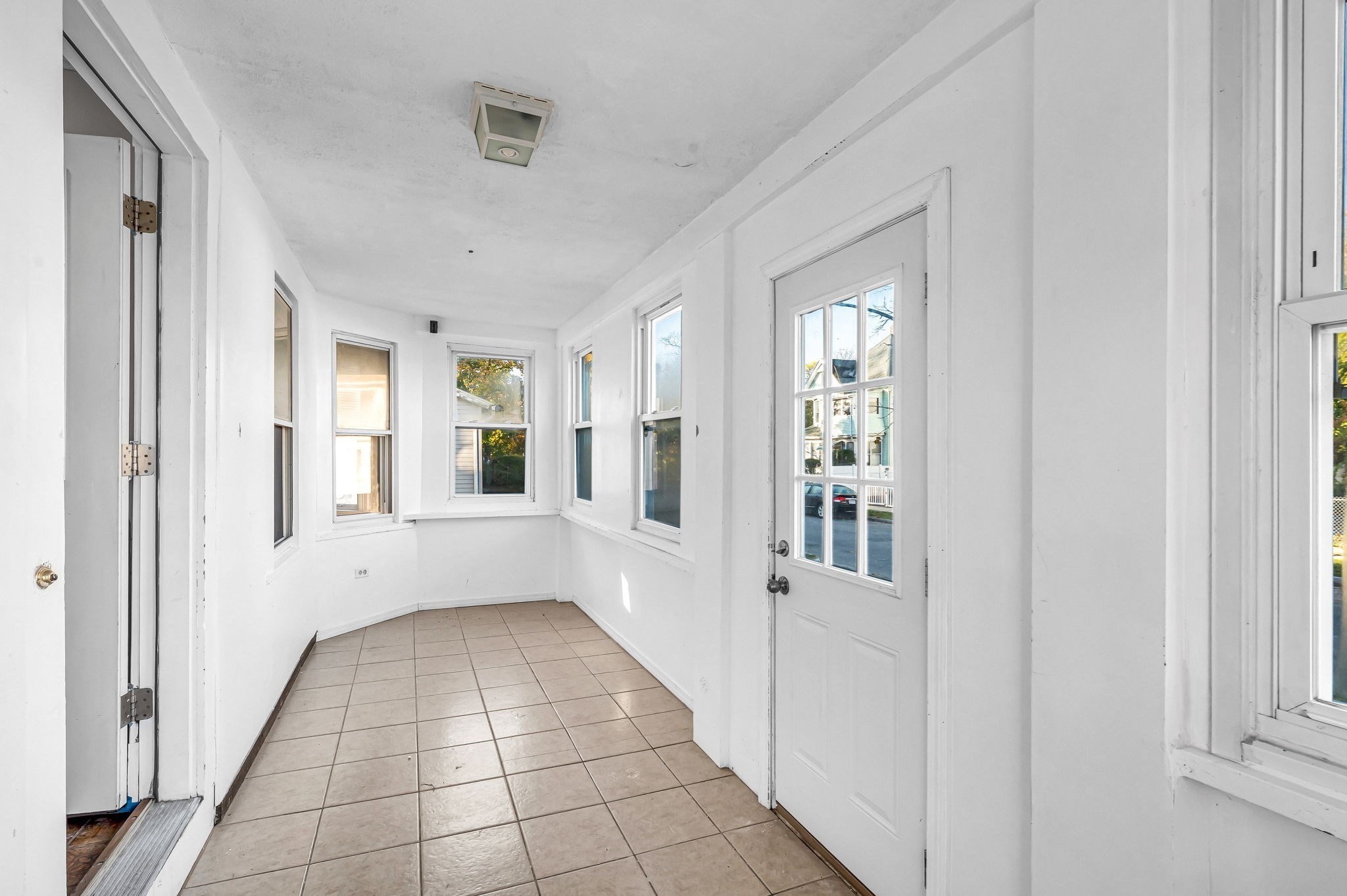 29 Wareham St, Springfield, MA 01108 - Image 15