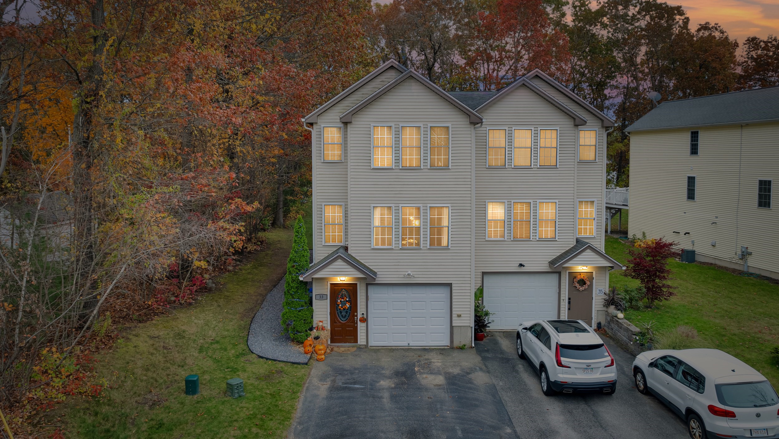 33 Meola Ave, Worcester, MA 01606