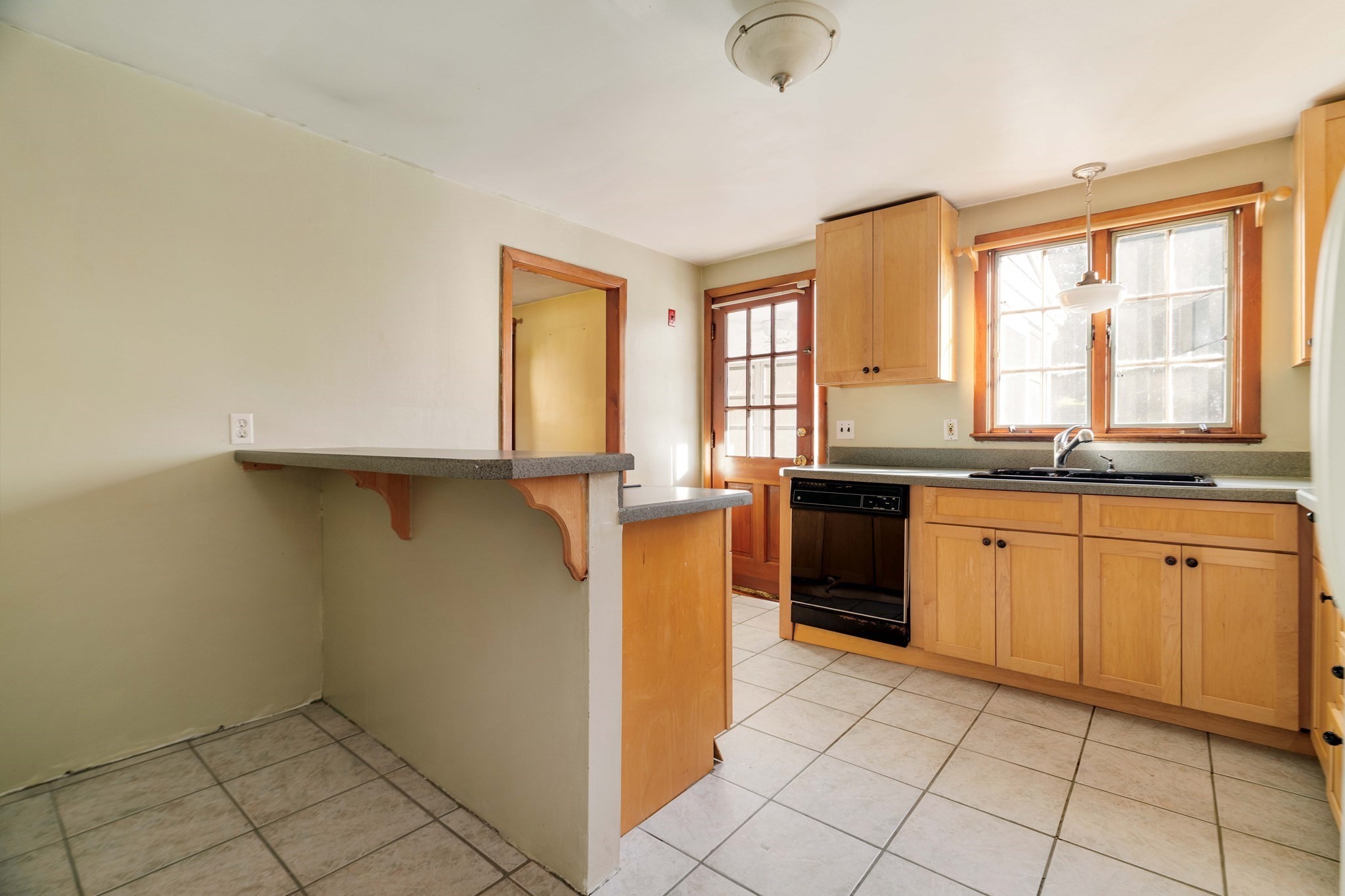 97 Macarthur Rd, Stoneham, MA 02180 - Image 13