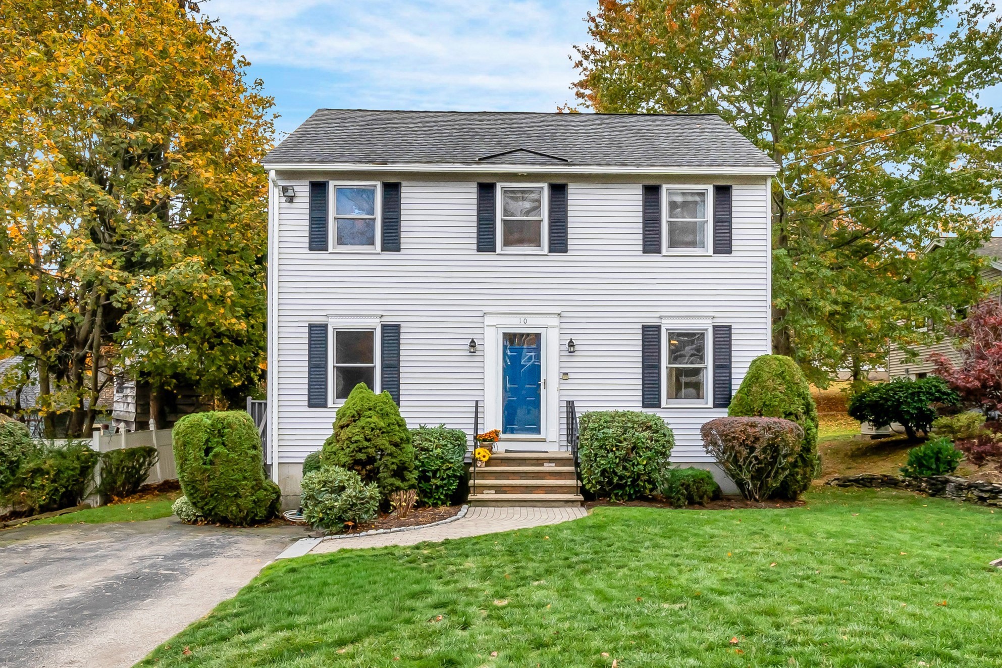 10 Humphrey St, Haverhill, MA 01830