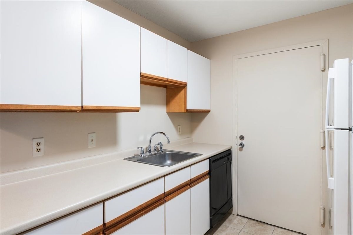 50 Village Brook Lane Unit 4, Natick, MA 01760 - Image 18