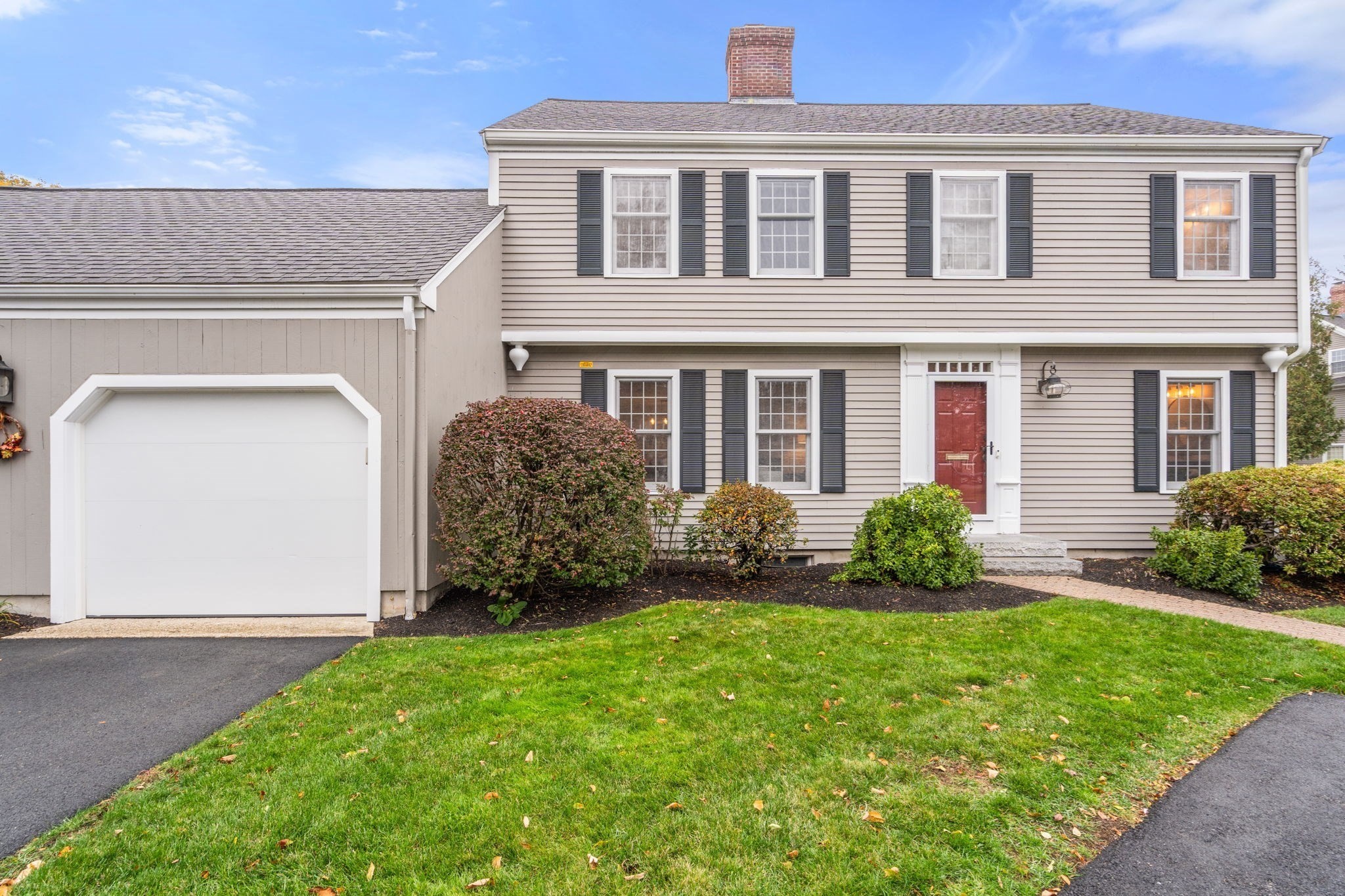 5 Prentiss Pl Unit 5, Medfield, MA 02052