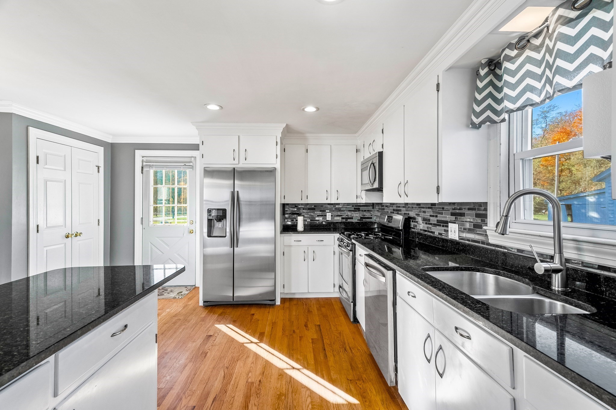 194 Hortonville Rd, Swansea, MA 02777 - Image 4