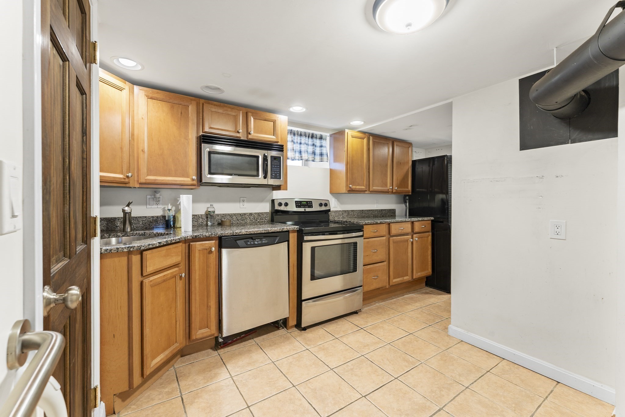 31 Rogers Ave, Somerville, MA 02144 - Image 27