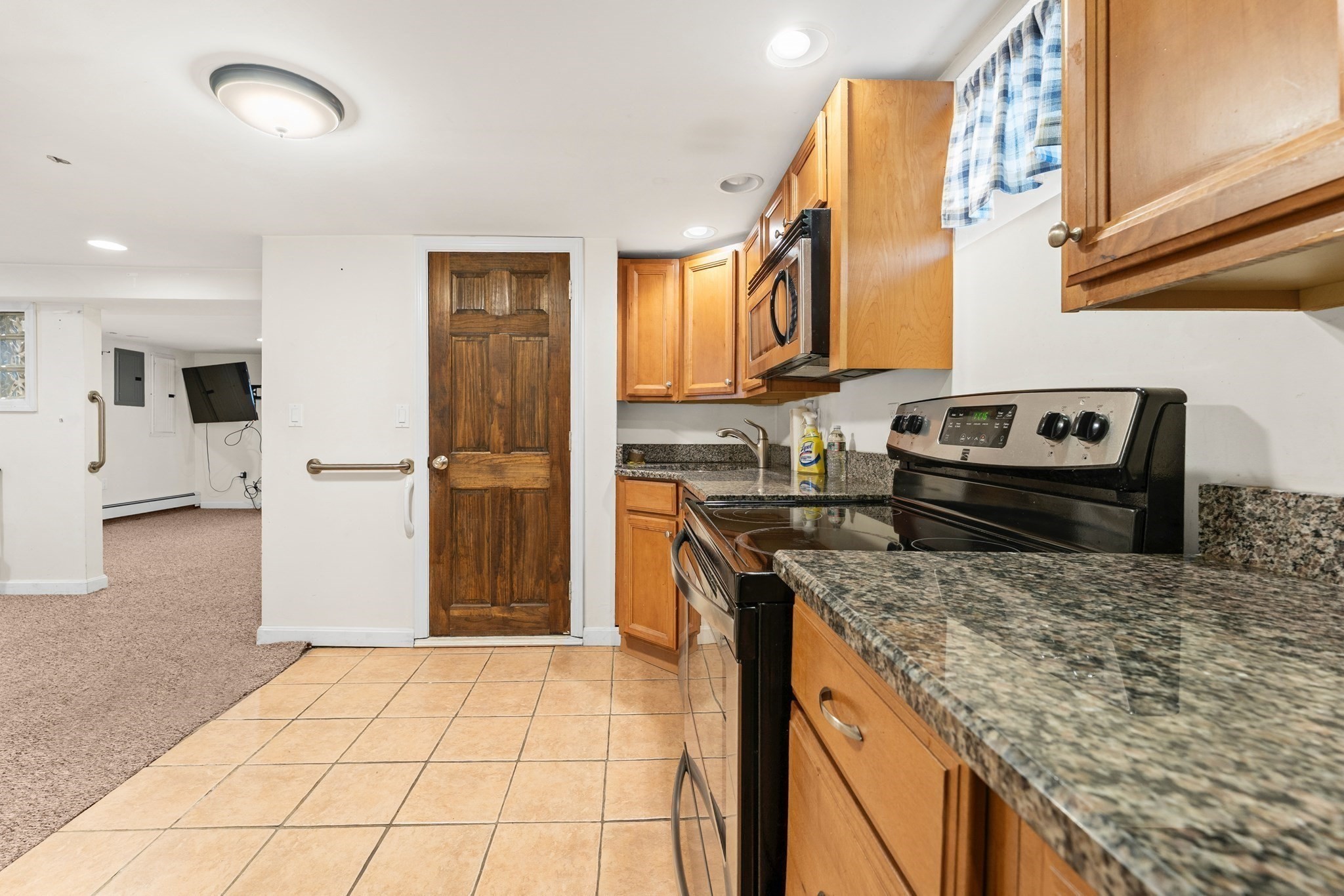 31 Rogers Ave, Somerville, MA 02144 - Image 29