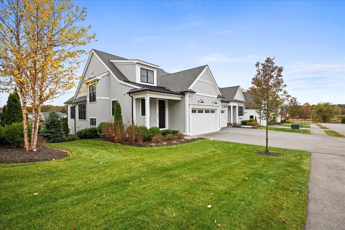 9 Hawk Lane Unit 28, Framingham, MA 01701 - Image 2