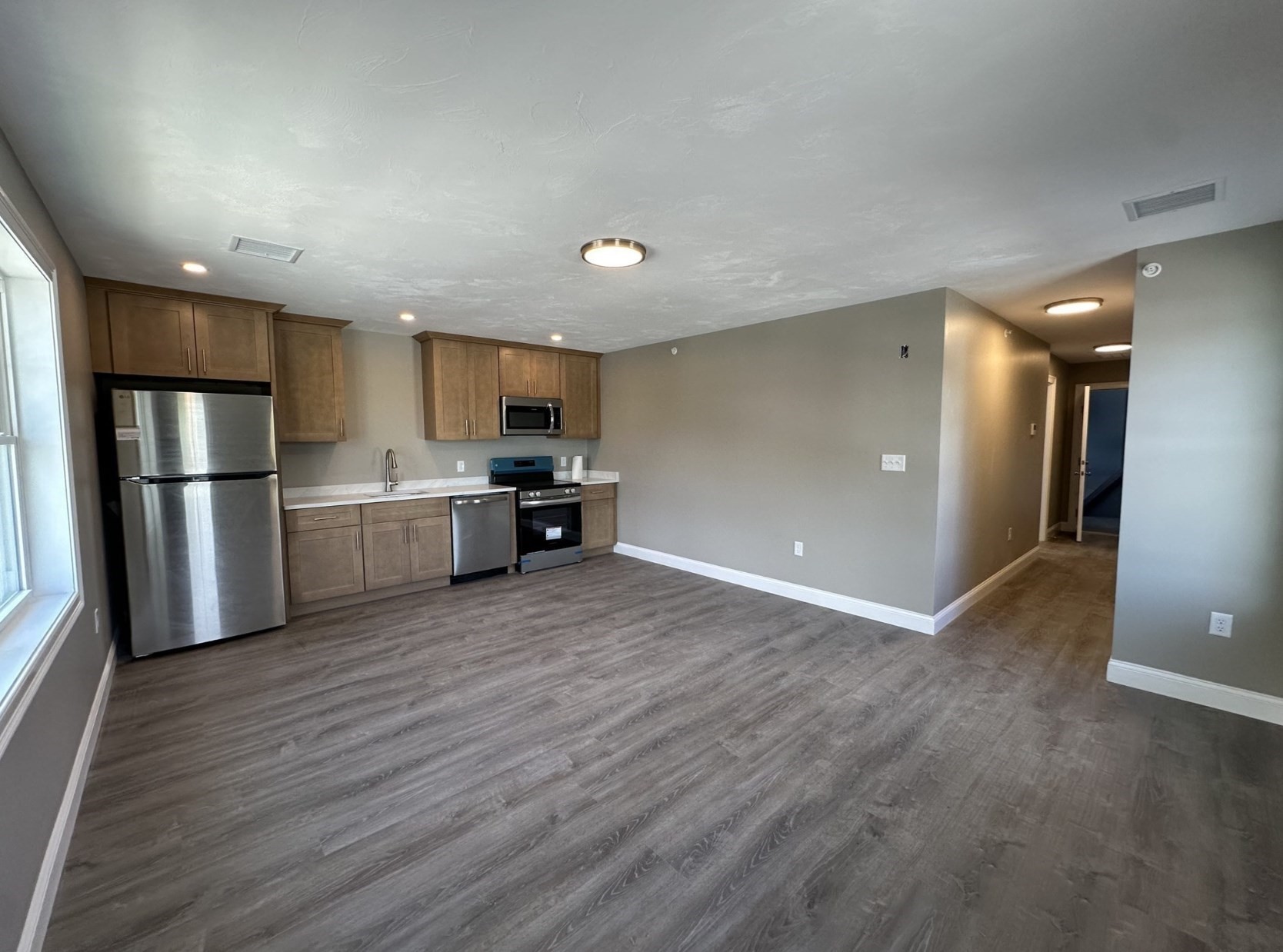 73 Union St Unit 1, Holbrook, MA 02343 - Image 2