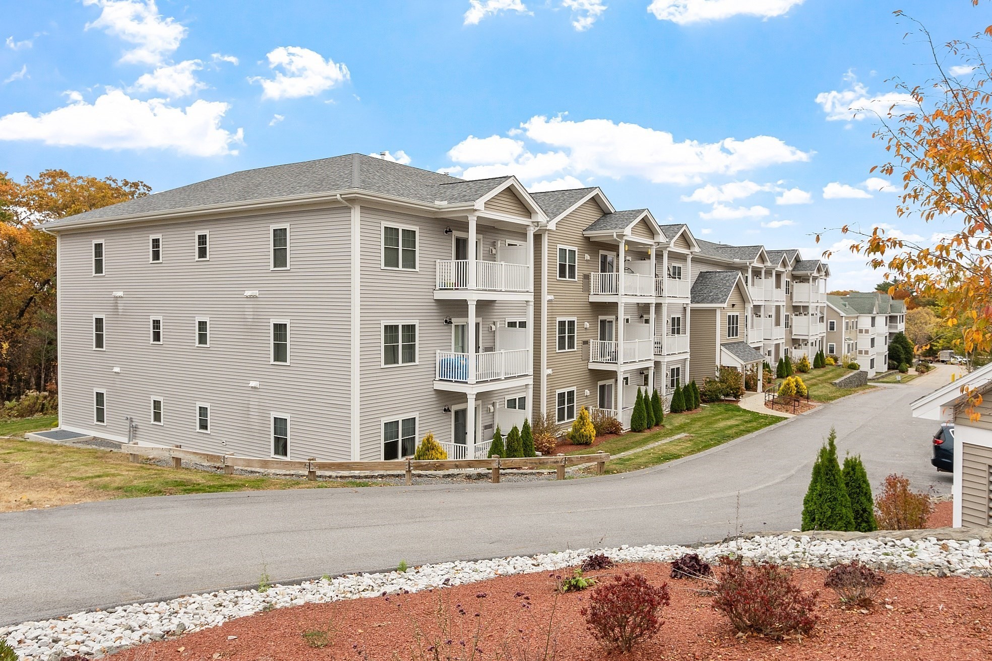 3202 Briarwood Vlg Unit 3202, Clinton, MA 01510 - Image 2