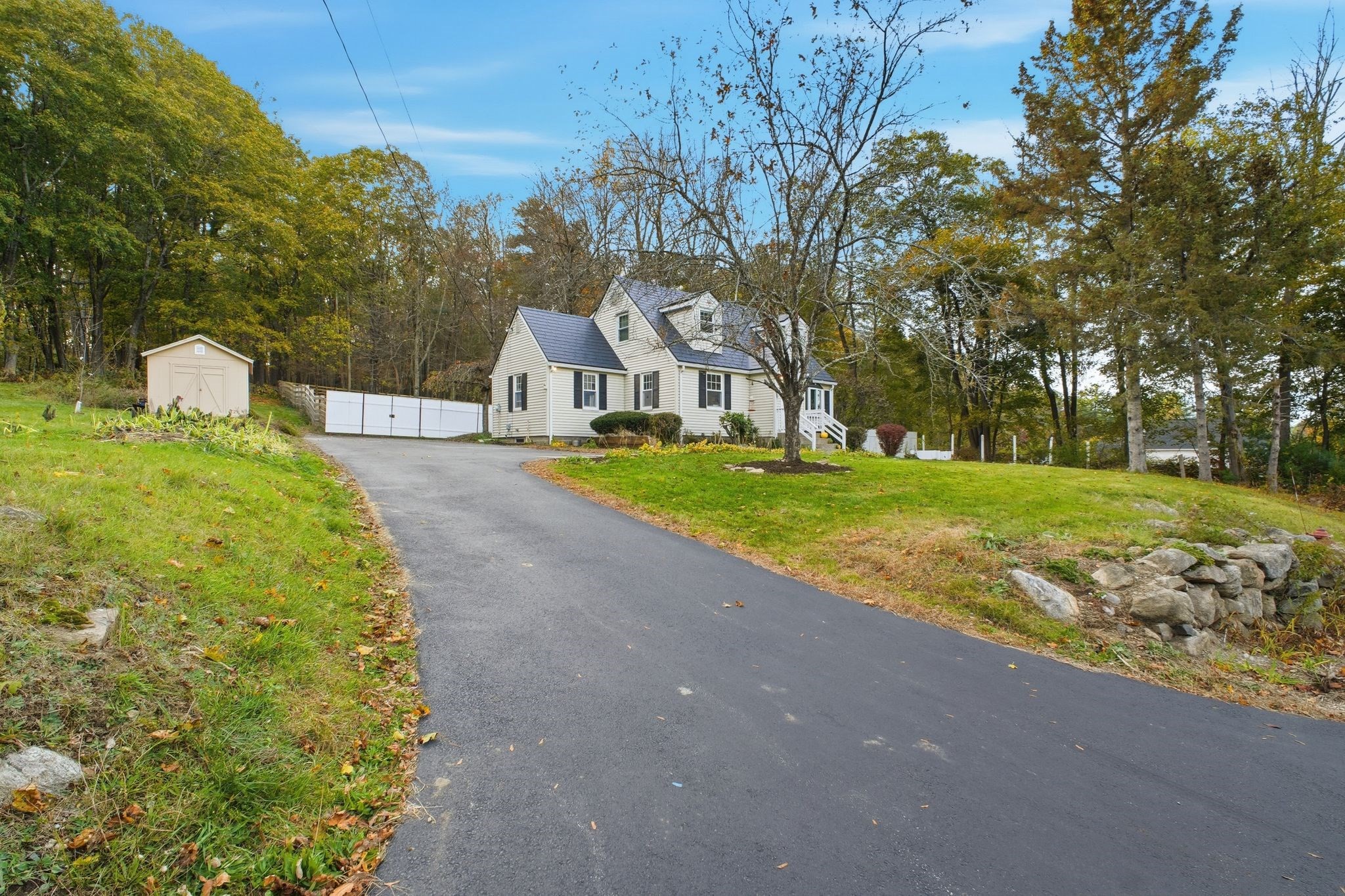 18 Mumford Rd, Sutton, MA 01590 - Image 2