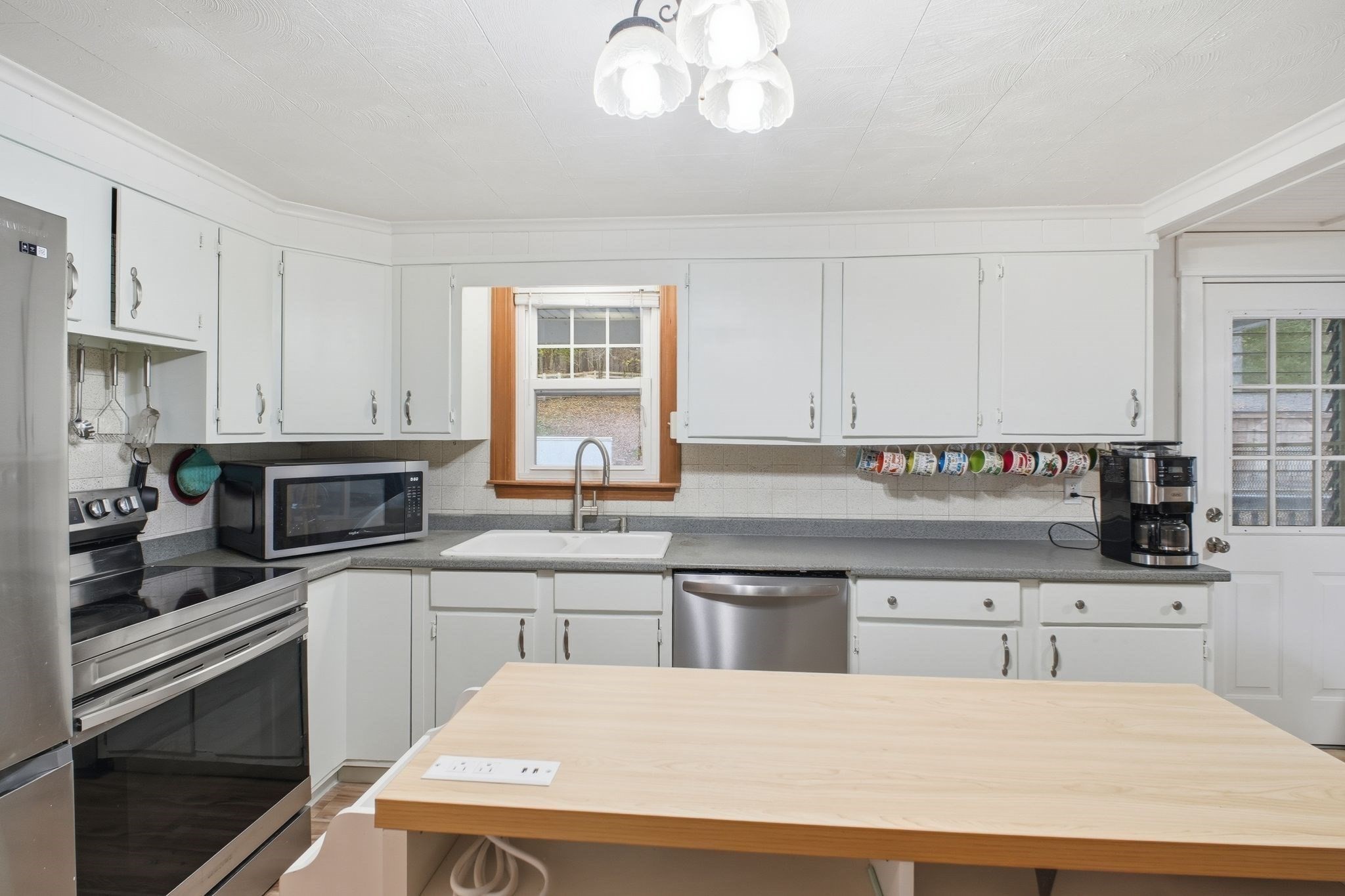 18 Mumford Rd, Sutton, MA 01590 - Image 17