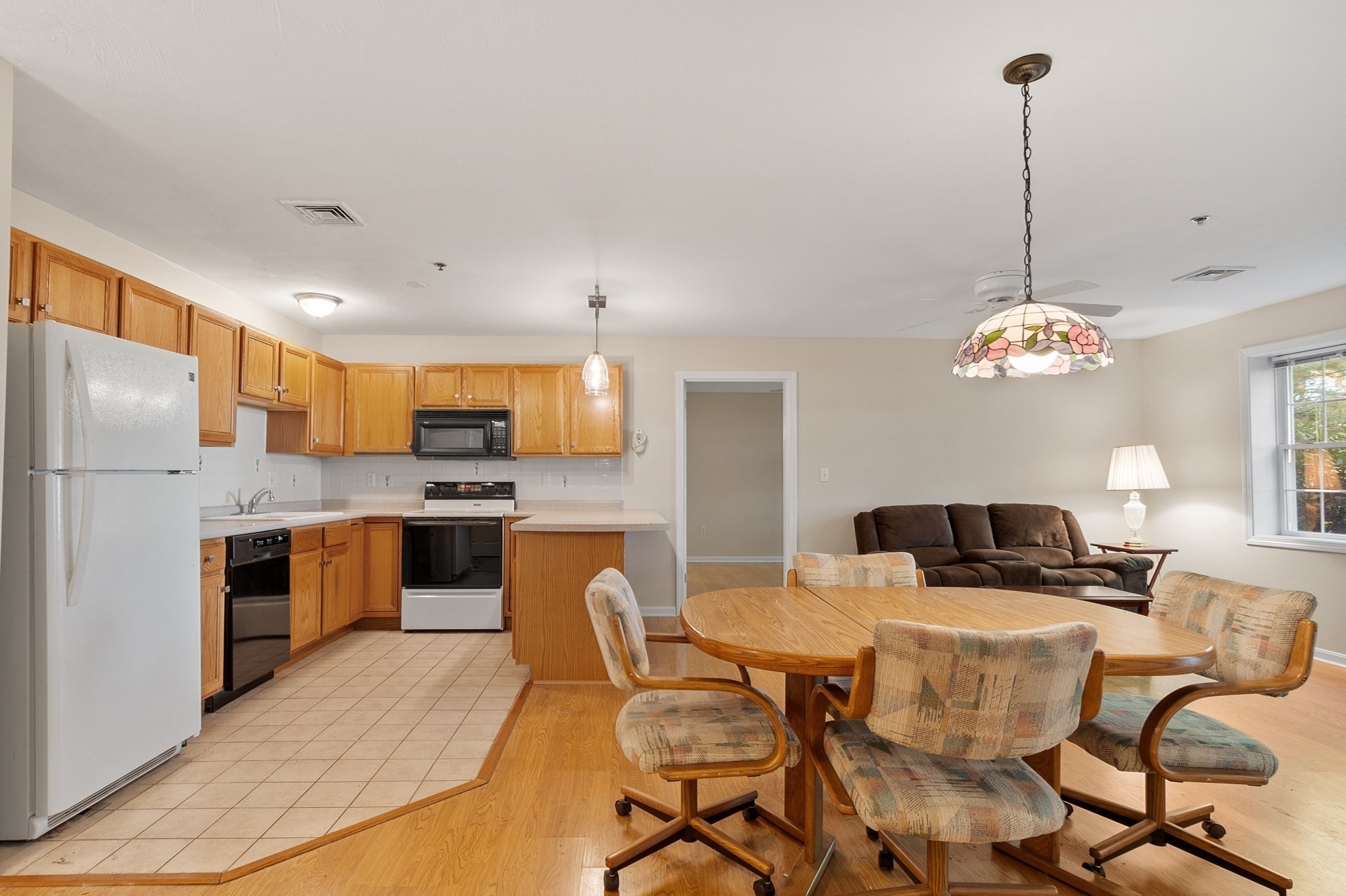 107 Eagle  Drive Unit 107, Tewksbury, MA 01876 - Image 4