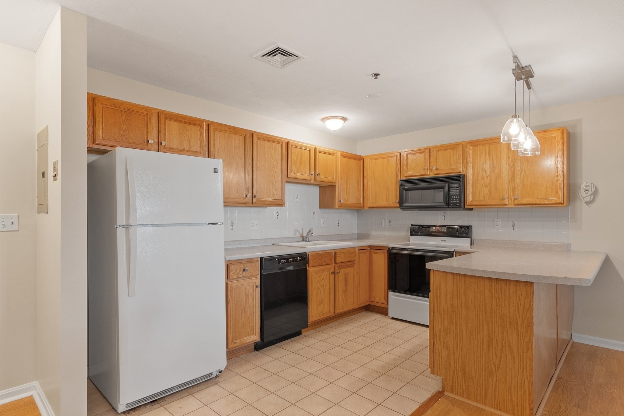 107 Eagle  Drive Unit 107, Tewksbury, MA 01876 - Image 5
