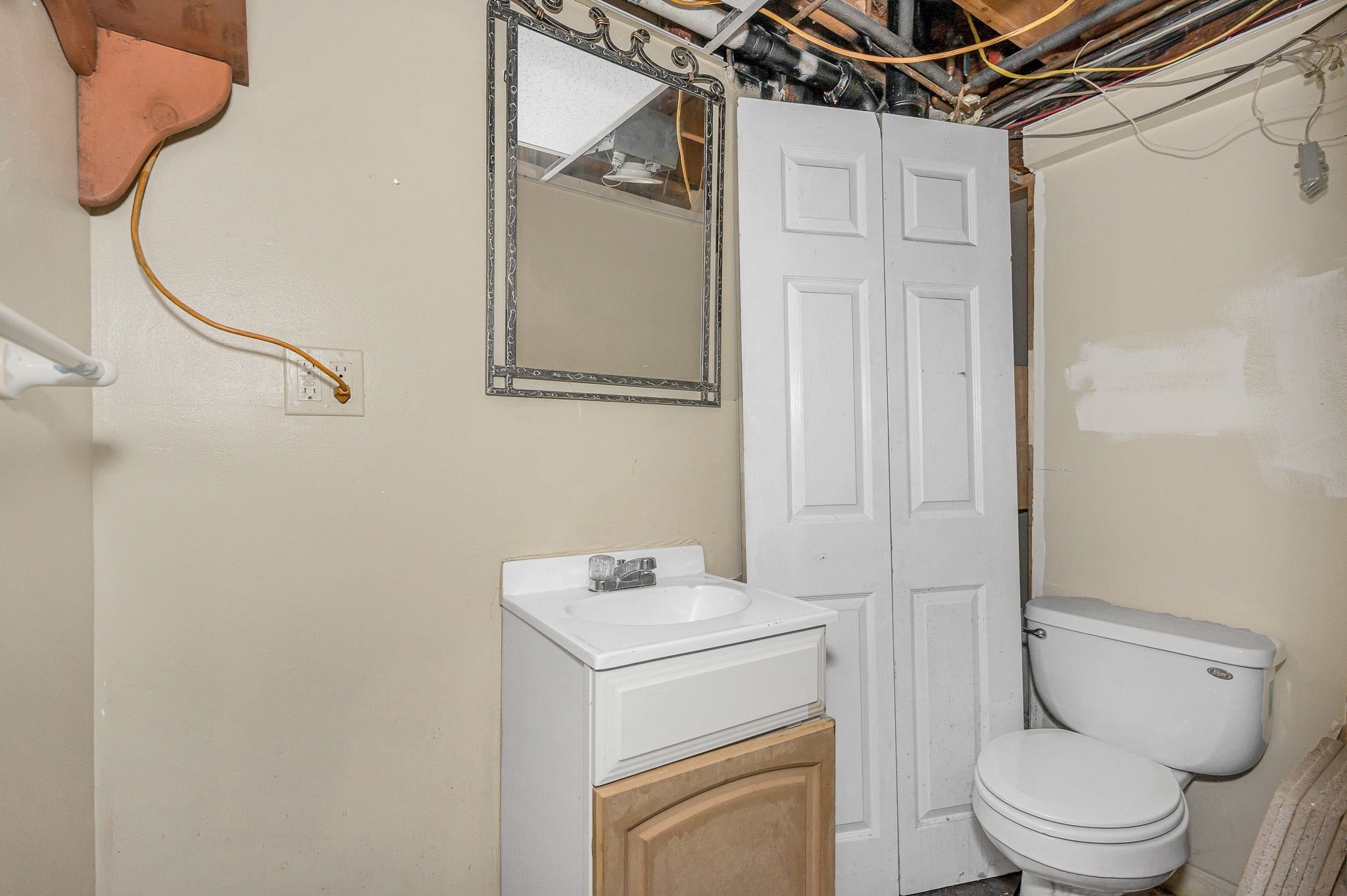 675 Robbins Ave Unit 1, Dracut, MA 01826 - Image 21