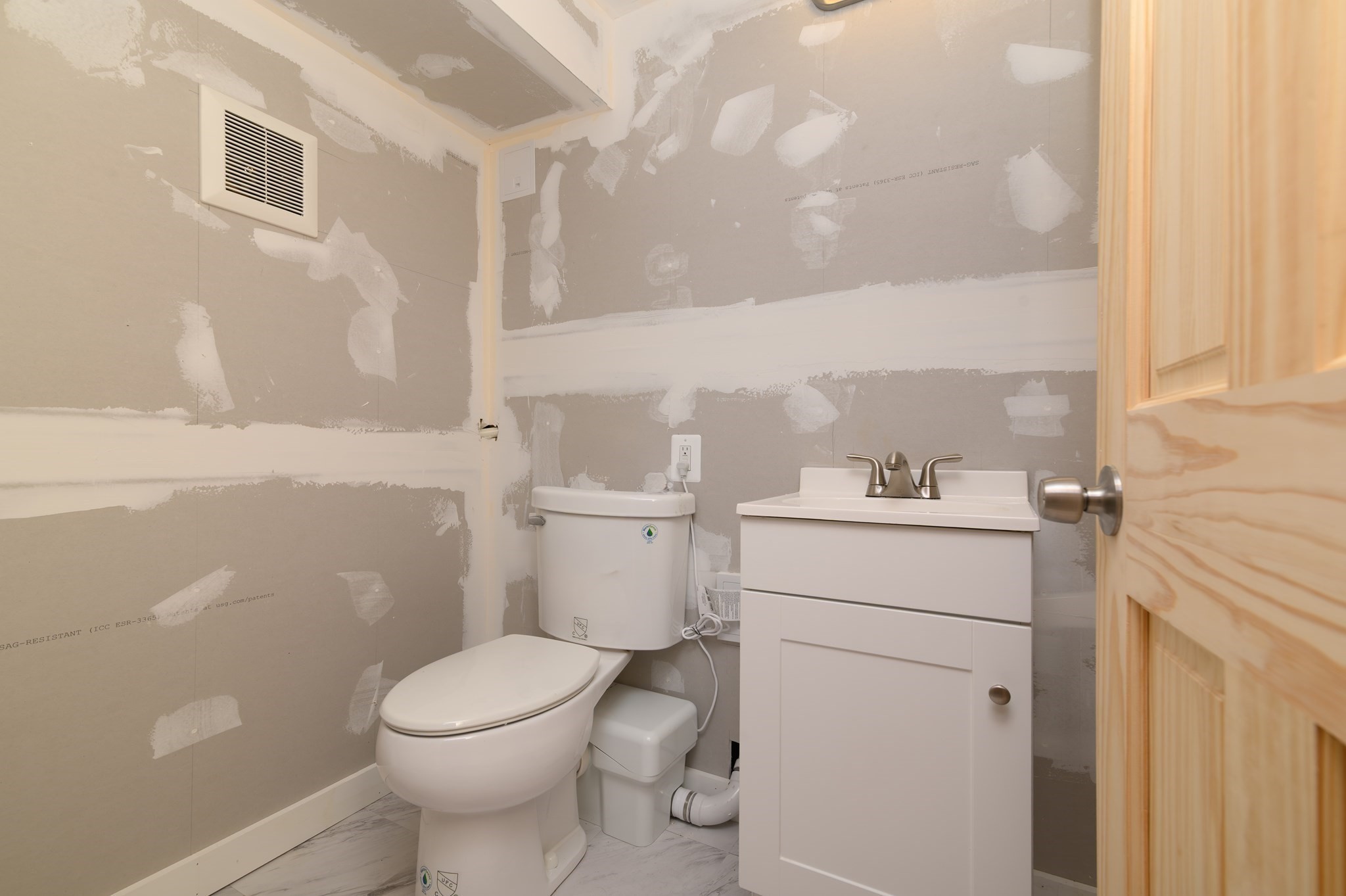 4 Edward Cody Lane, Weymouth, MA 02190 - Image 13