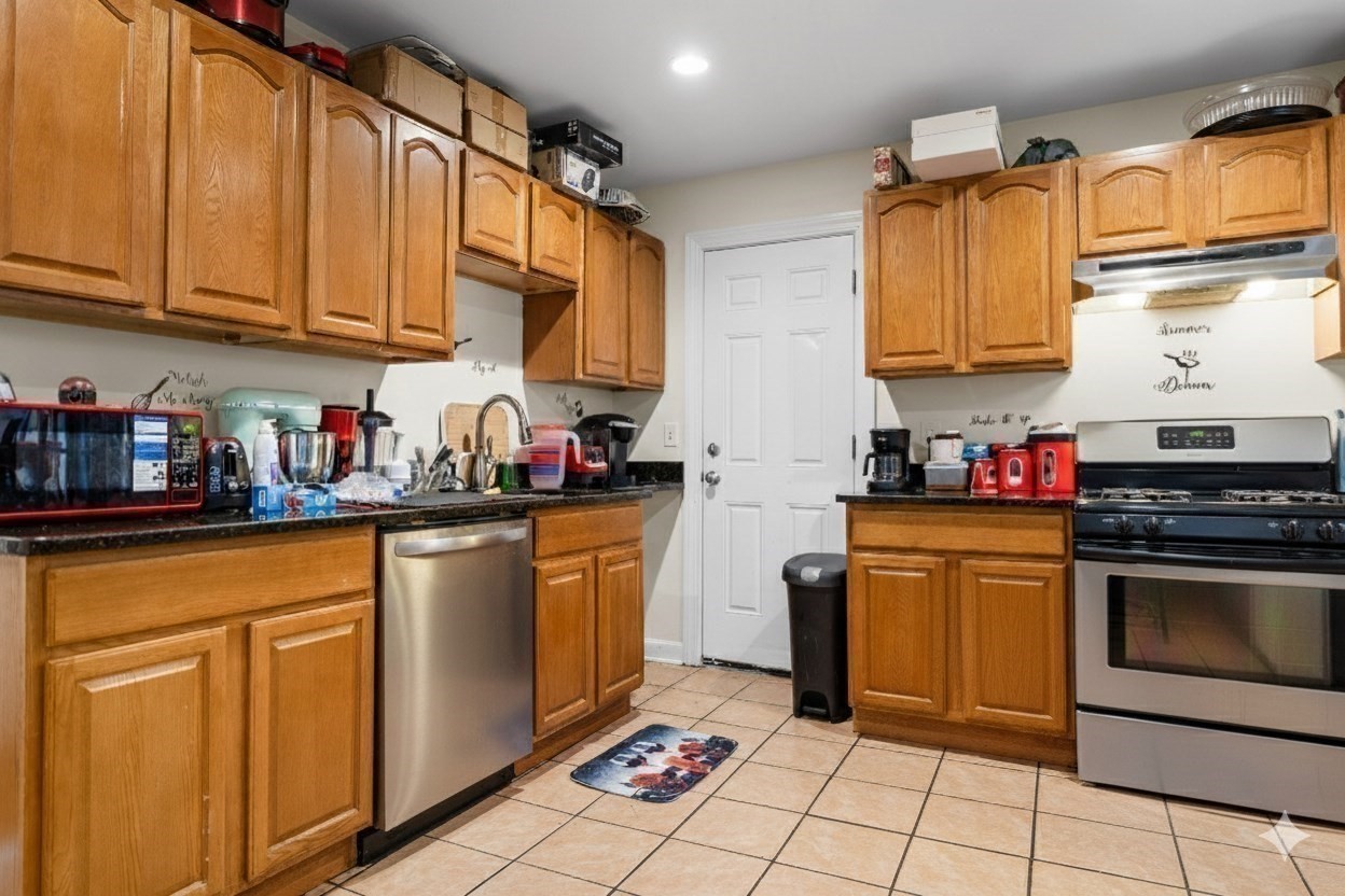 27 Havelock Street, Dorchester, Boston, MA 02124 - Image 3