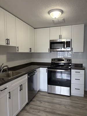 685 Moody Street, Apt 9