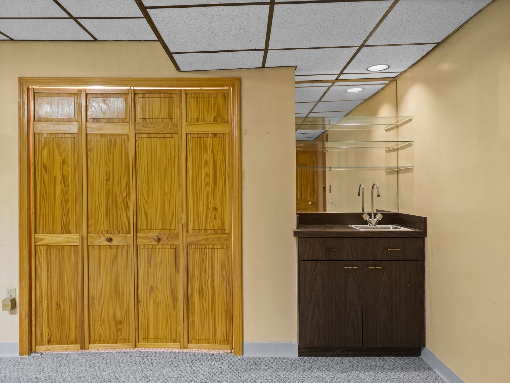 903 Foxwood Circle Unit 903, Peabody, MA 01960 - Image 32