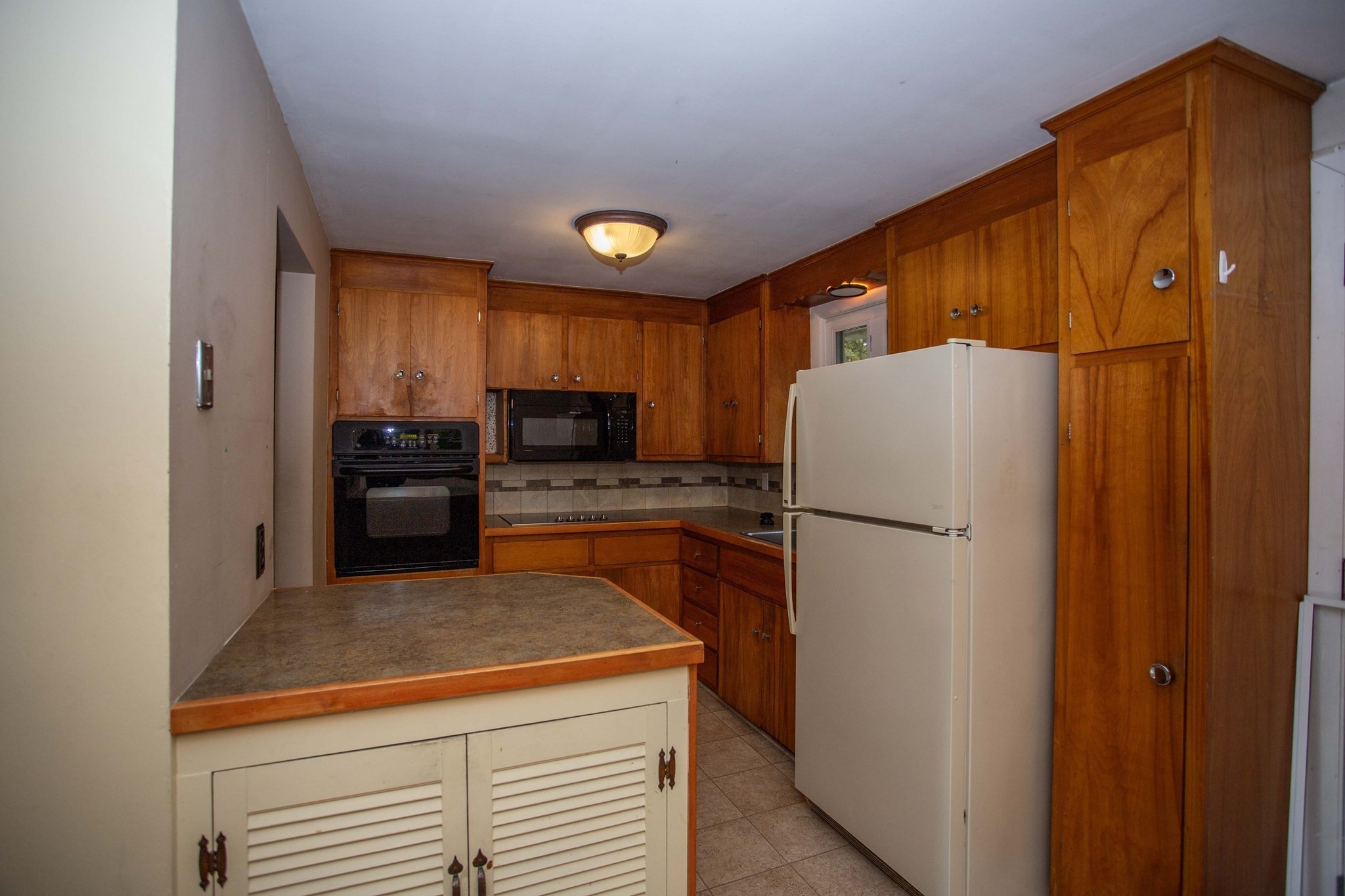 14 Sycamore Rd, Wakefield, MA 01880 - Image 12