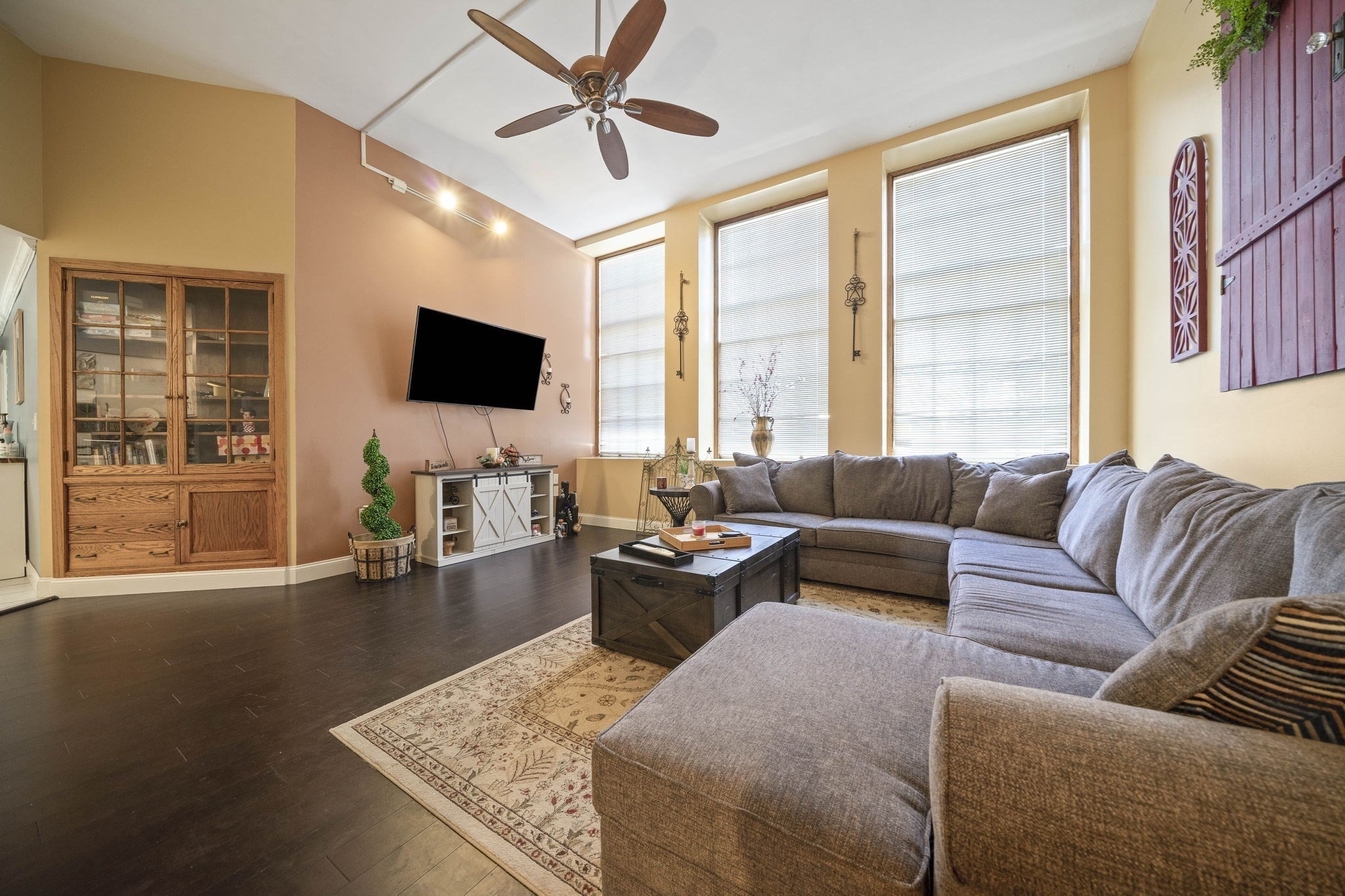 171 O'Grady St. Unit 18 aka 206, Fall River, MA 02720