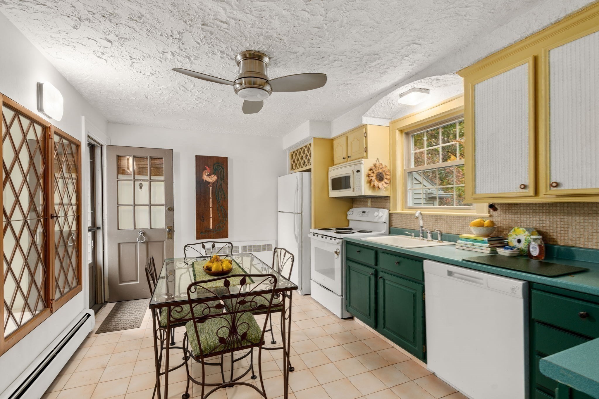 225 Howard St, Melrose, MA 02176 - Image 13