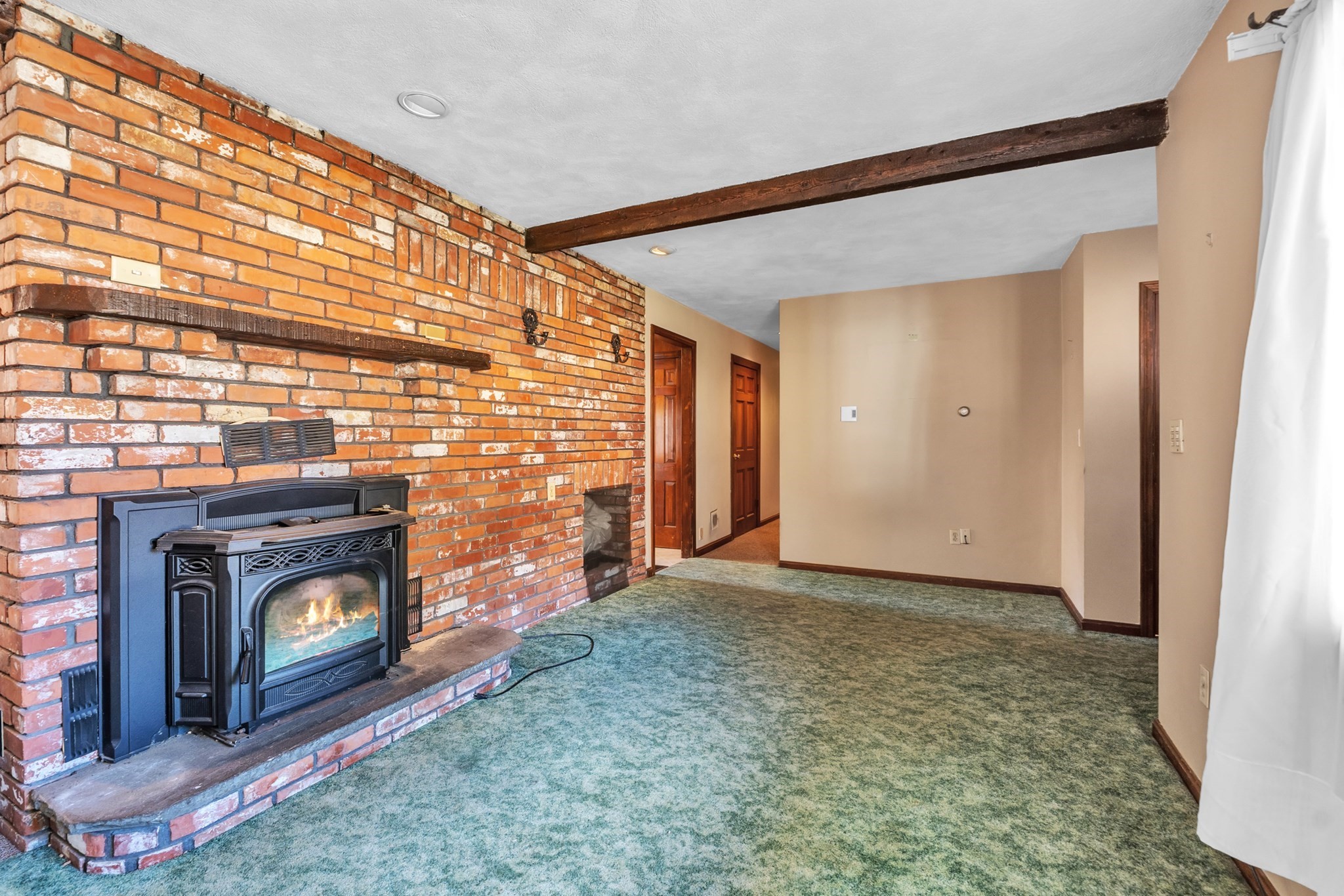 119 Albee, Uxbridge, MA 01569 - Image 13