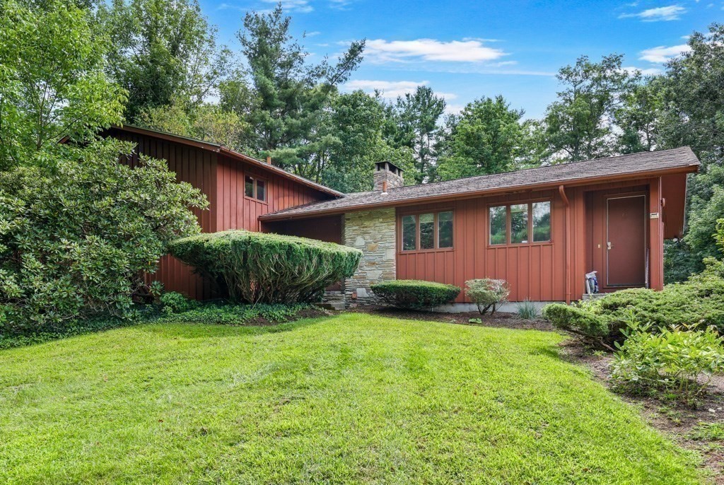 17 Crowningshield Dr, Paxton, MA 01612 - Image 5