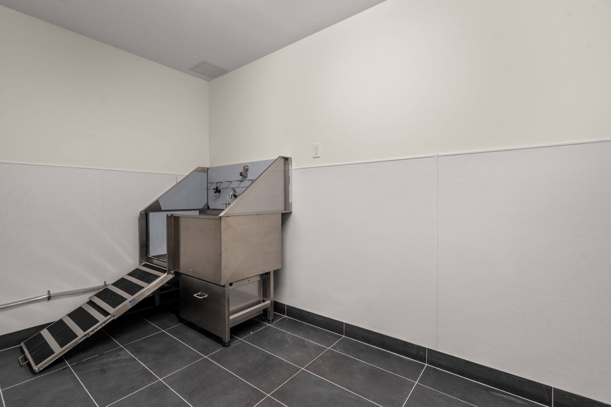 267 Old Colony Unit 404, South Boston, Boston, MA 02127 - Image 18