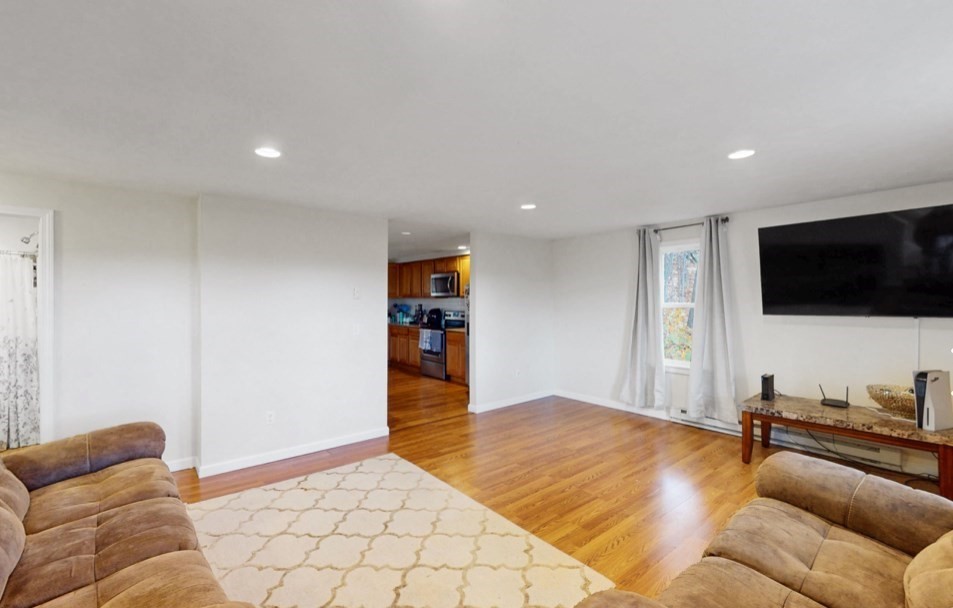 5 Swan Ave, Worcester, MA 01602 - Image 2